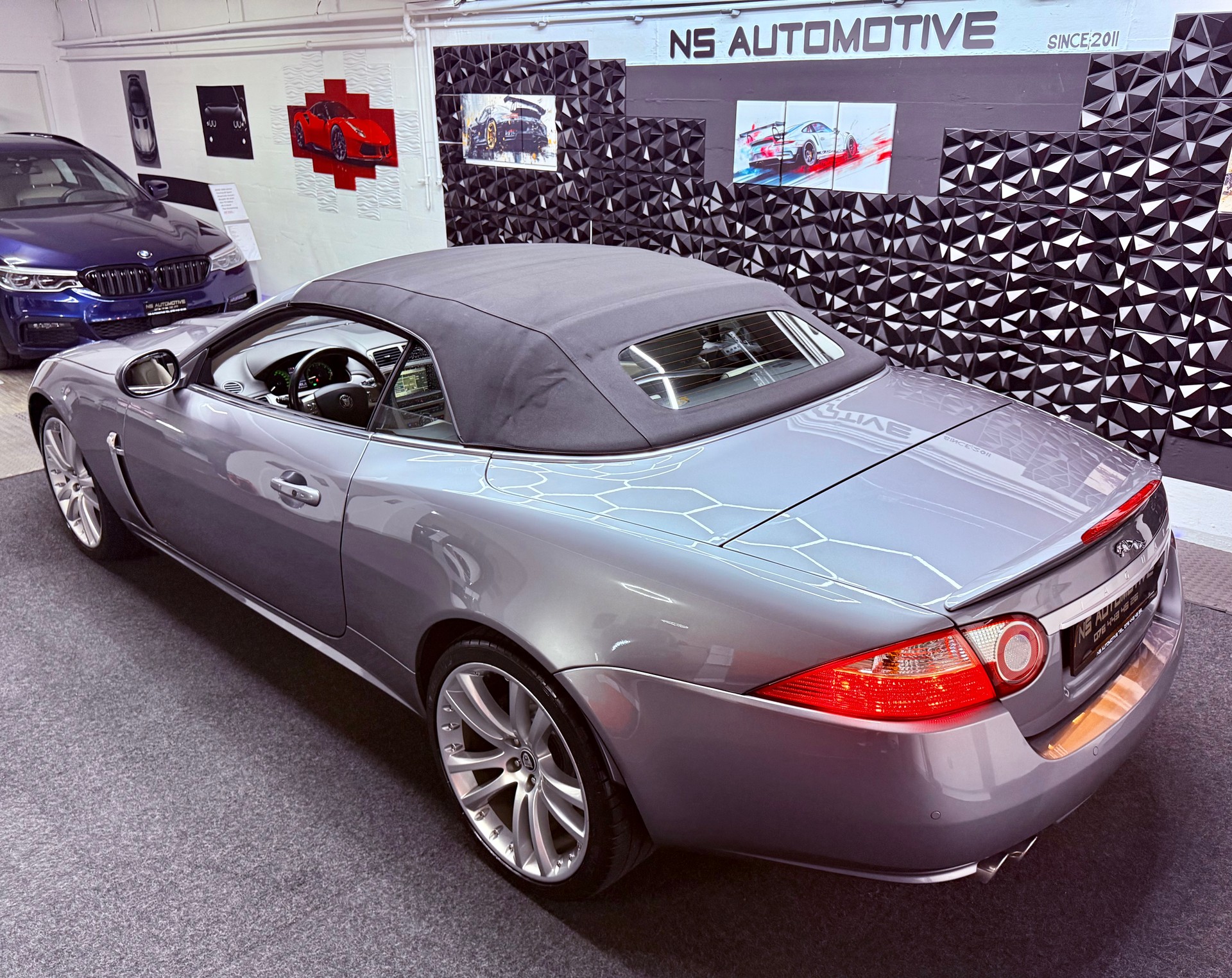 JAGUAR XKR 4.2 V8 Supercharged Automatic Convertible-image-30