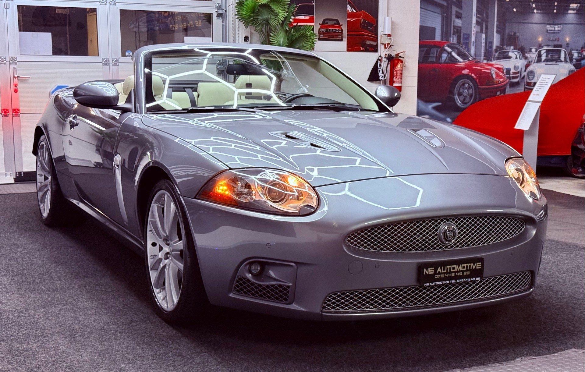 JAGUAR XKR 4.2 V8 Supercharged Automatic Convertible-image-2