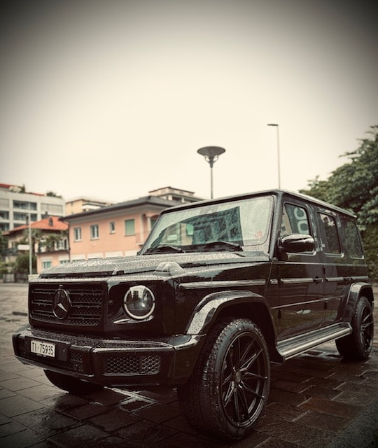 MERCEDES-BENZ G 350 d AMG Line-image-9