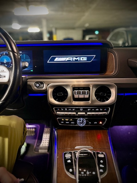 MERCEDES-BENZ G 350 d AMG Line-image-5