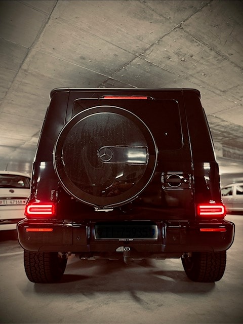 MERCEDES-BENZ G 350 d AMG Line-image-3
