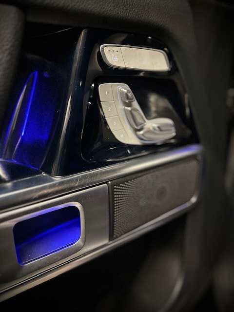 MERCEDES-BENZ G 350 d AMG Line-image-7