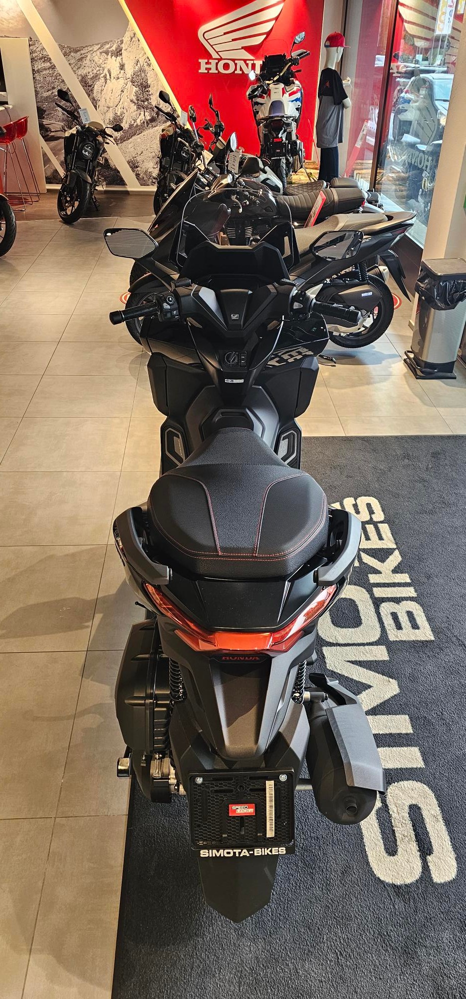 HONDA Nss 125 Forza Special Edition-showroom-element-3