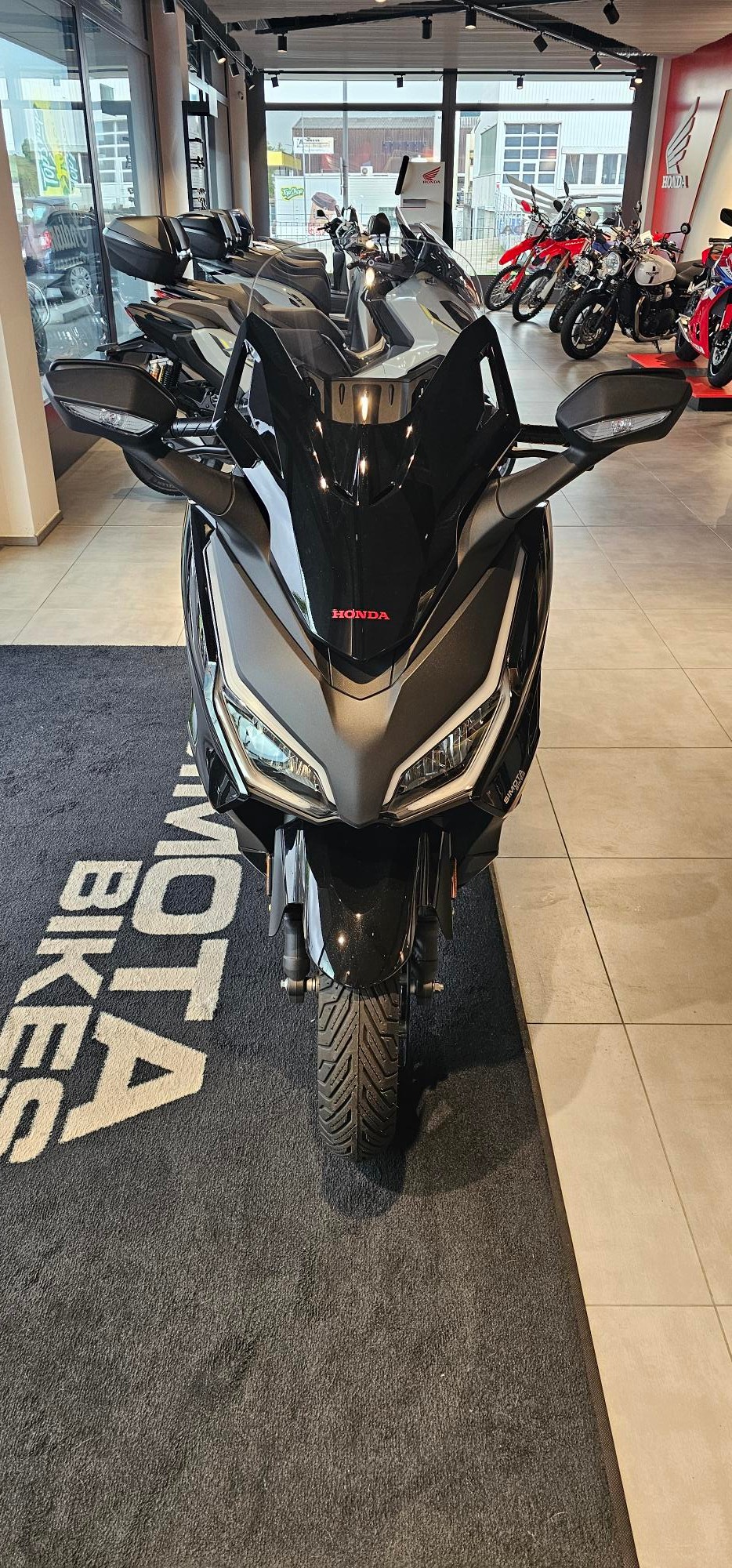 HONDA Nss 125 Forza Special Edition-showroom-element-2