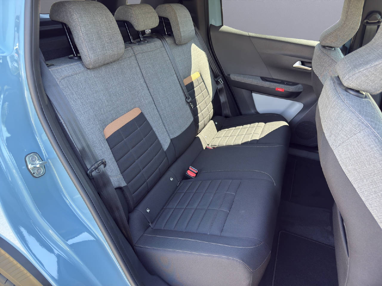 CITROEN e-C3 Aircross Plus-image-9