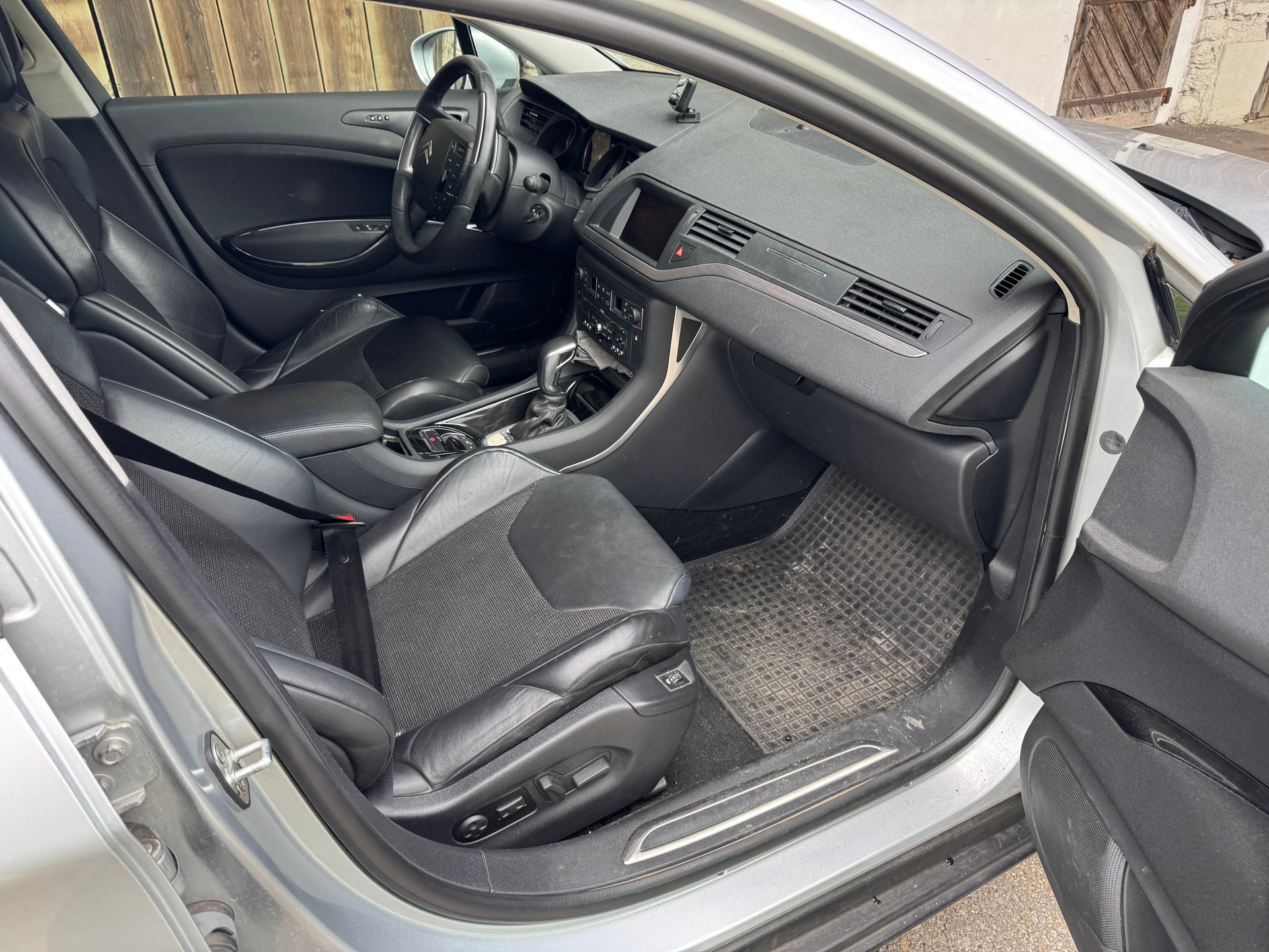 CITROEN C5 Tourer 2.0 HDi Exclusive Automatic-image-14