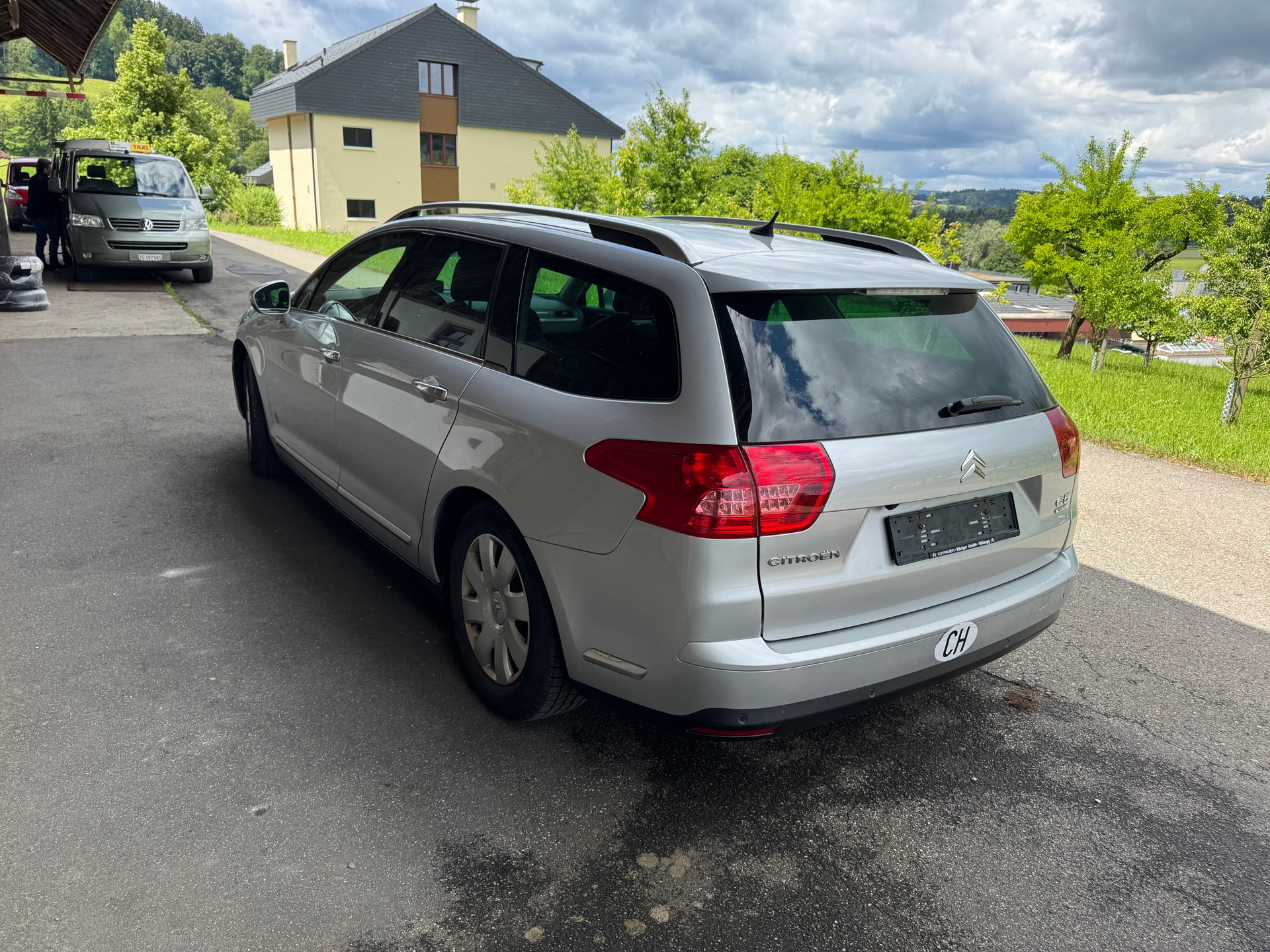 CITROEN C5 Tourer 2.0 HDi Exclusive Automatic-image-6