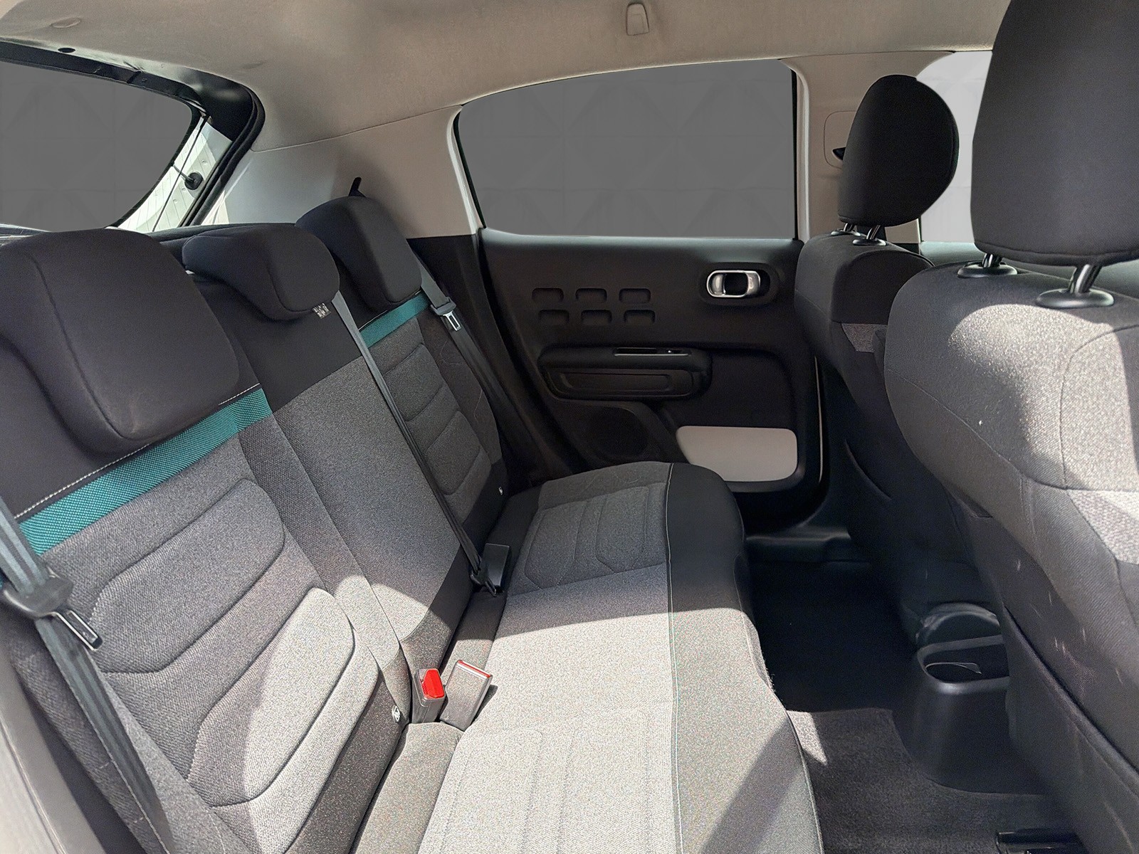 CITROEN C3 1.2i Swiss Edition-image-10