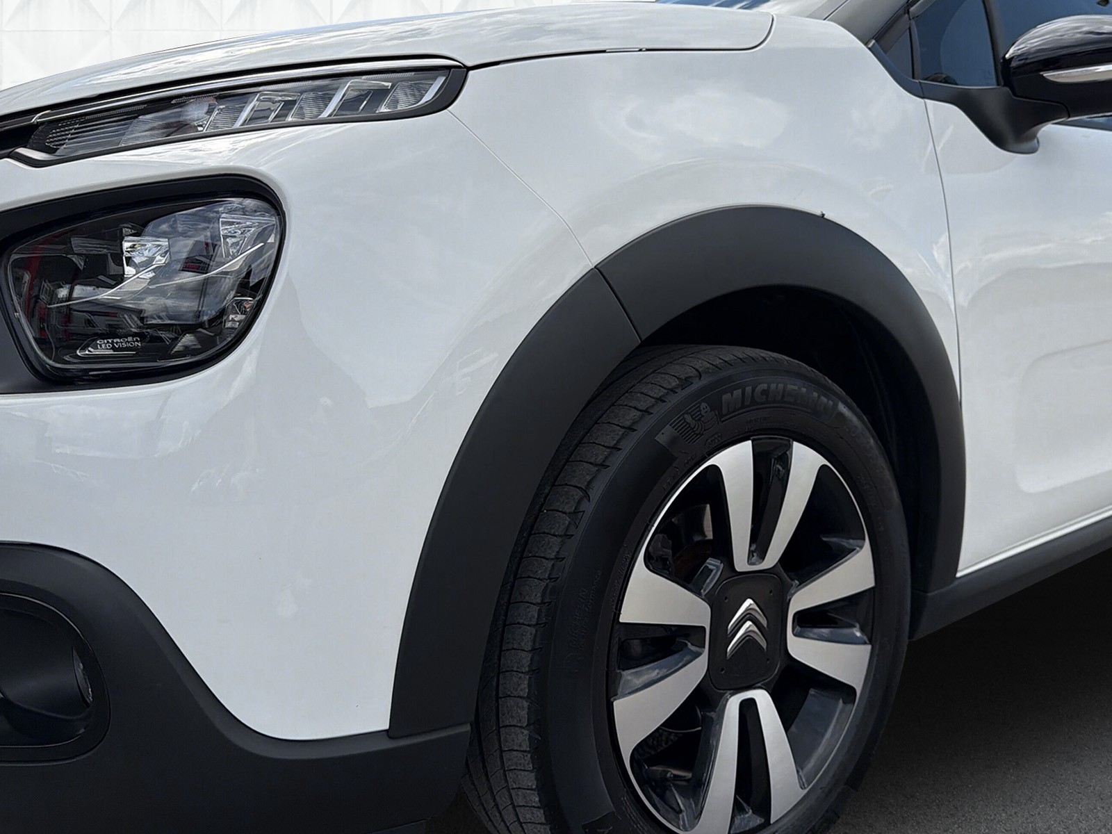 CITROEN C3 1.2i Swiss Edition-image-5