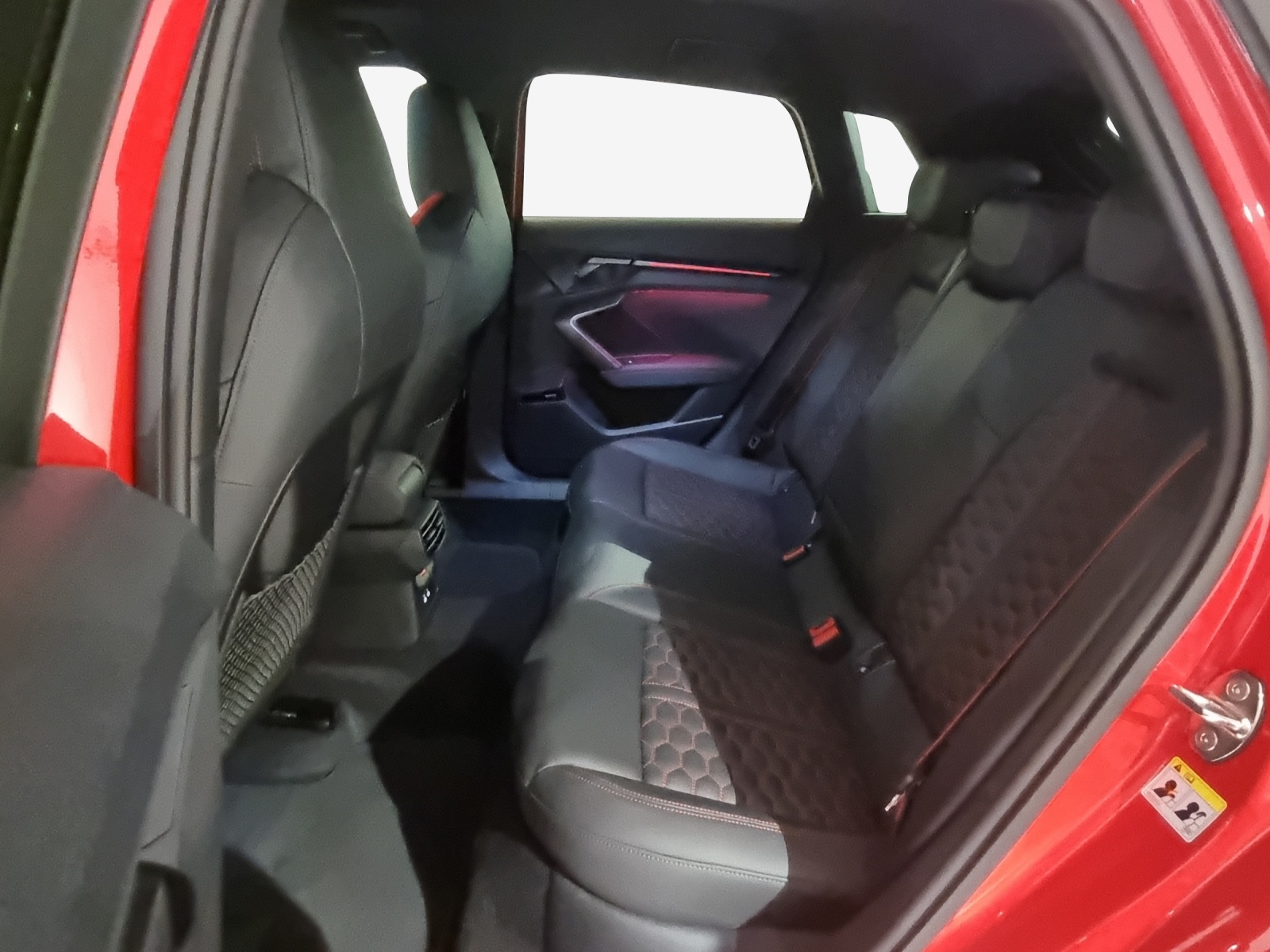 AUDI RS3 Sportback 2.5 TSI quattro S-tronic-image-11
