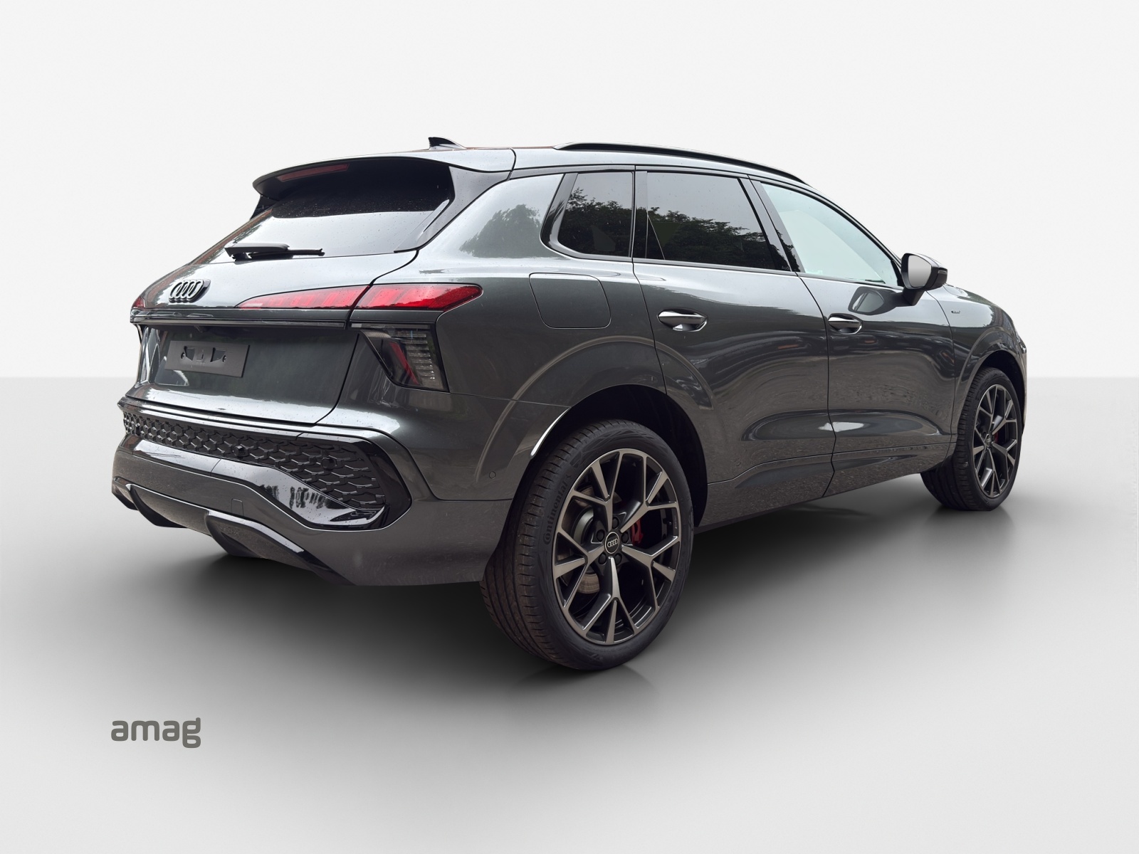 AUDI Q3 SUV e-hybrid 200 kW S tronig-image-4