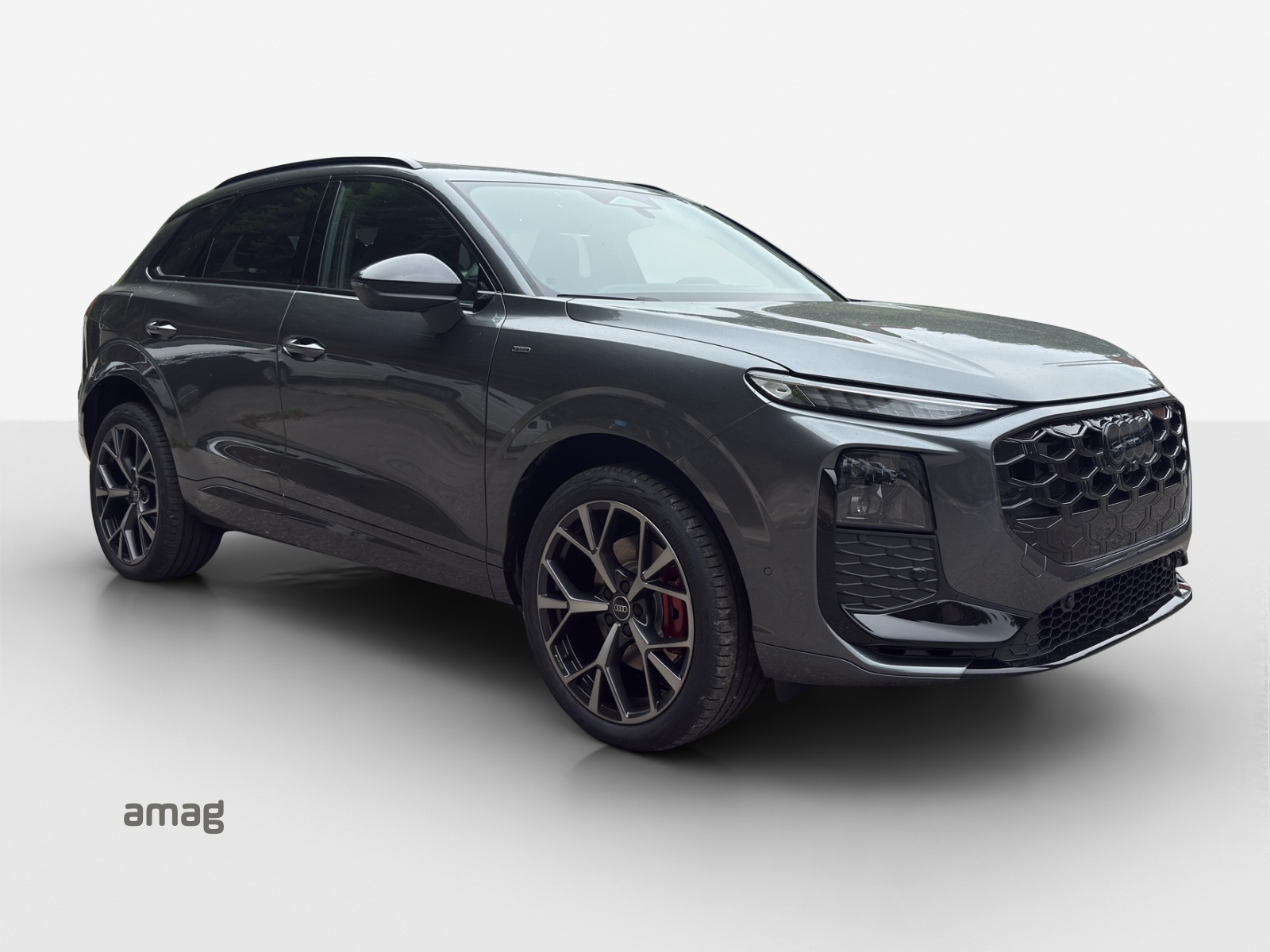 AUDI Q3 SUV e-hybrid 200 kW S tronig-image-2