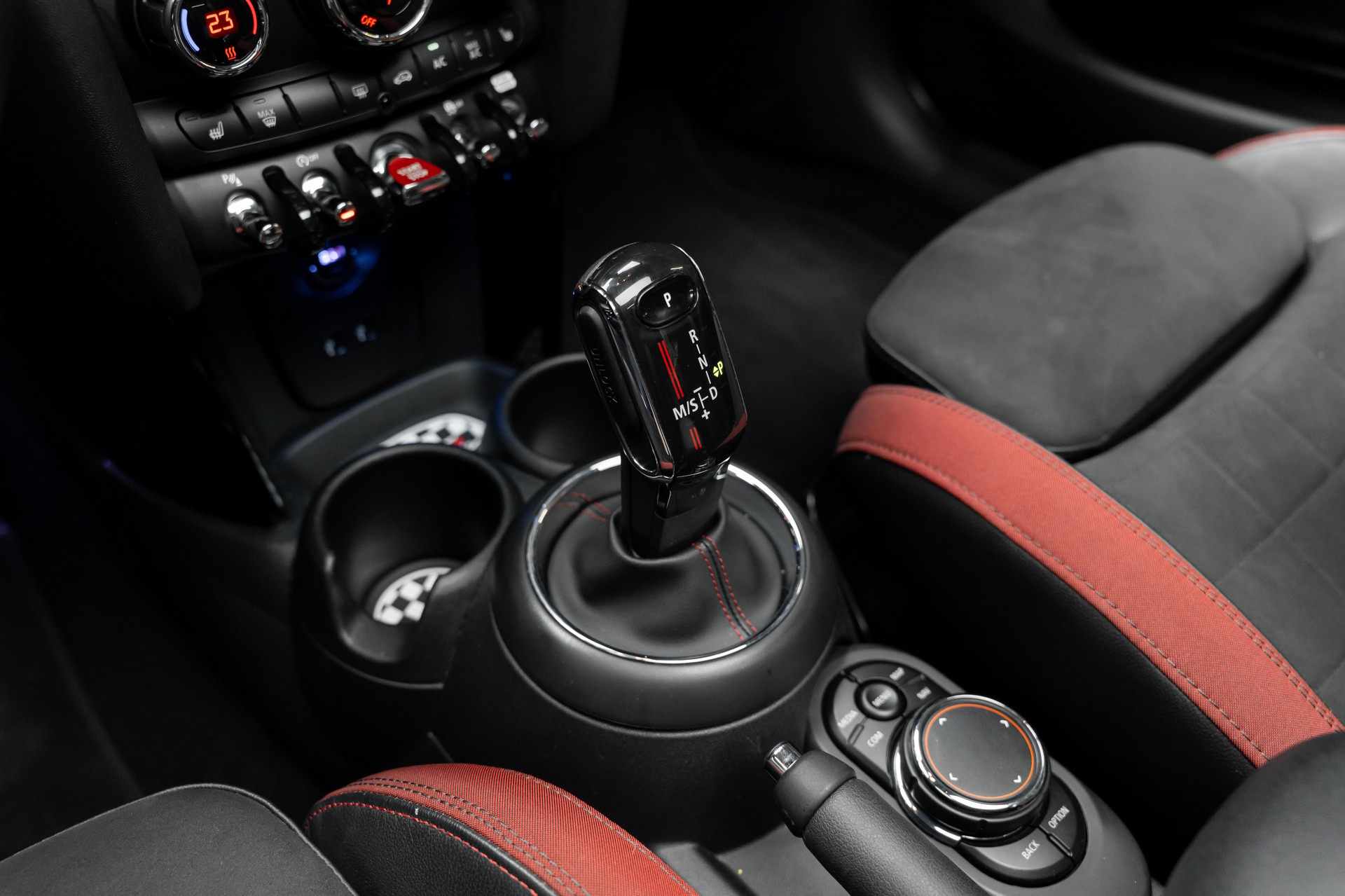 MINI Cooper S Steptronic DKG-image-11