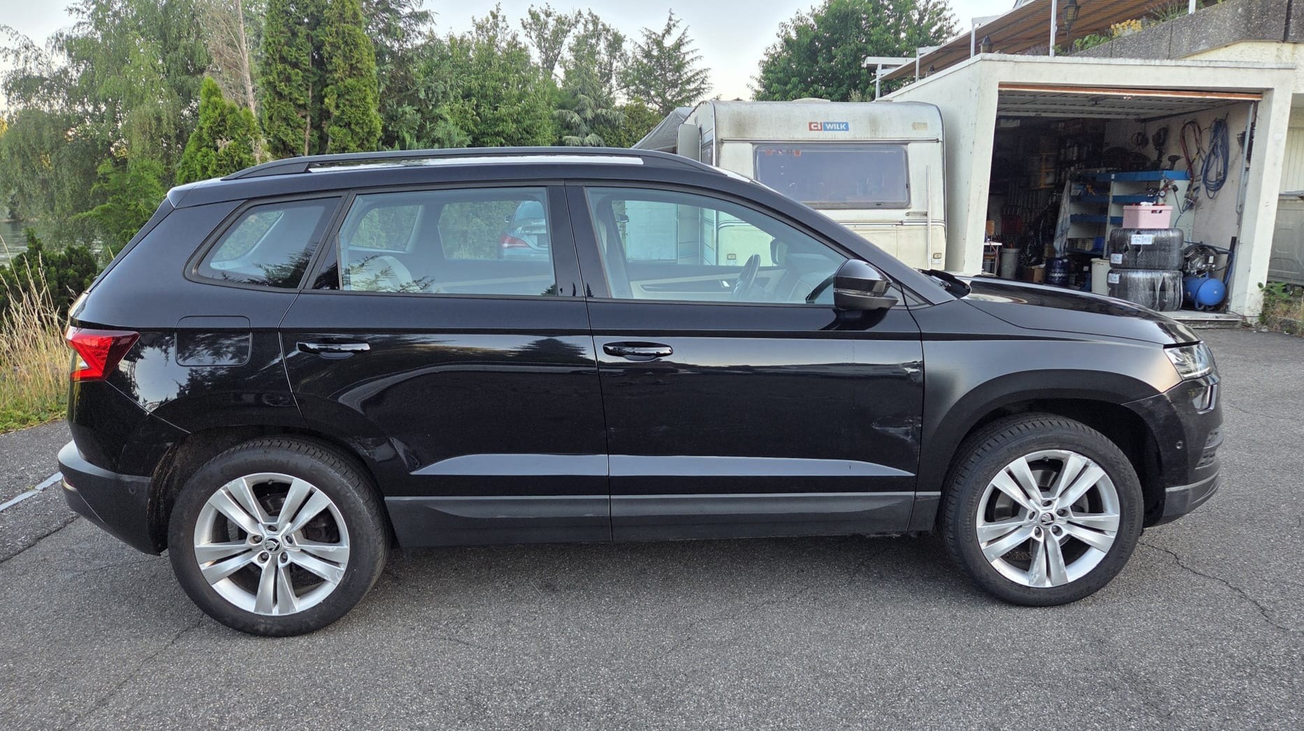 SKODA Karoq 2.0 TDI CR Ambition 4x4 DSG-image-2