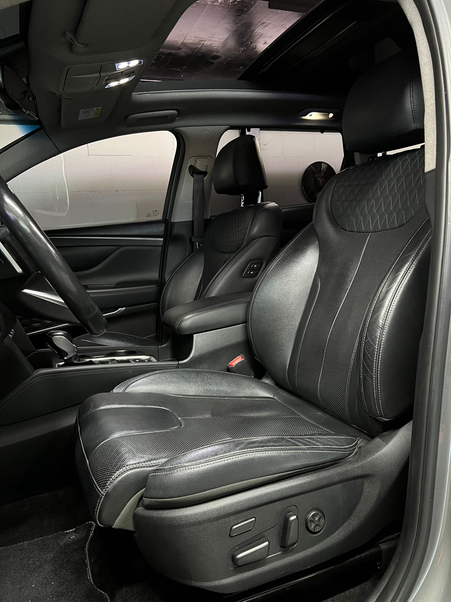 HYUNDAI Santa Fe 2.2 CRDI Vertex 4WD Automatic-image-8