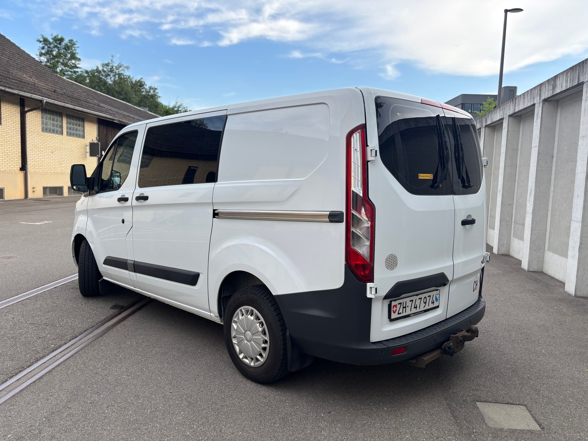 FORD TRANSIT CUSTOM-image-4