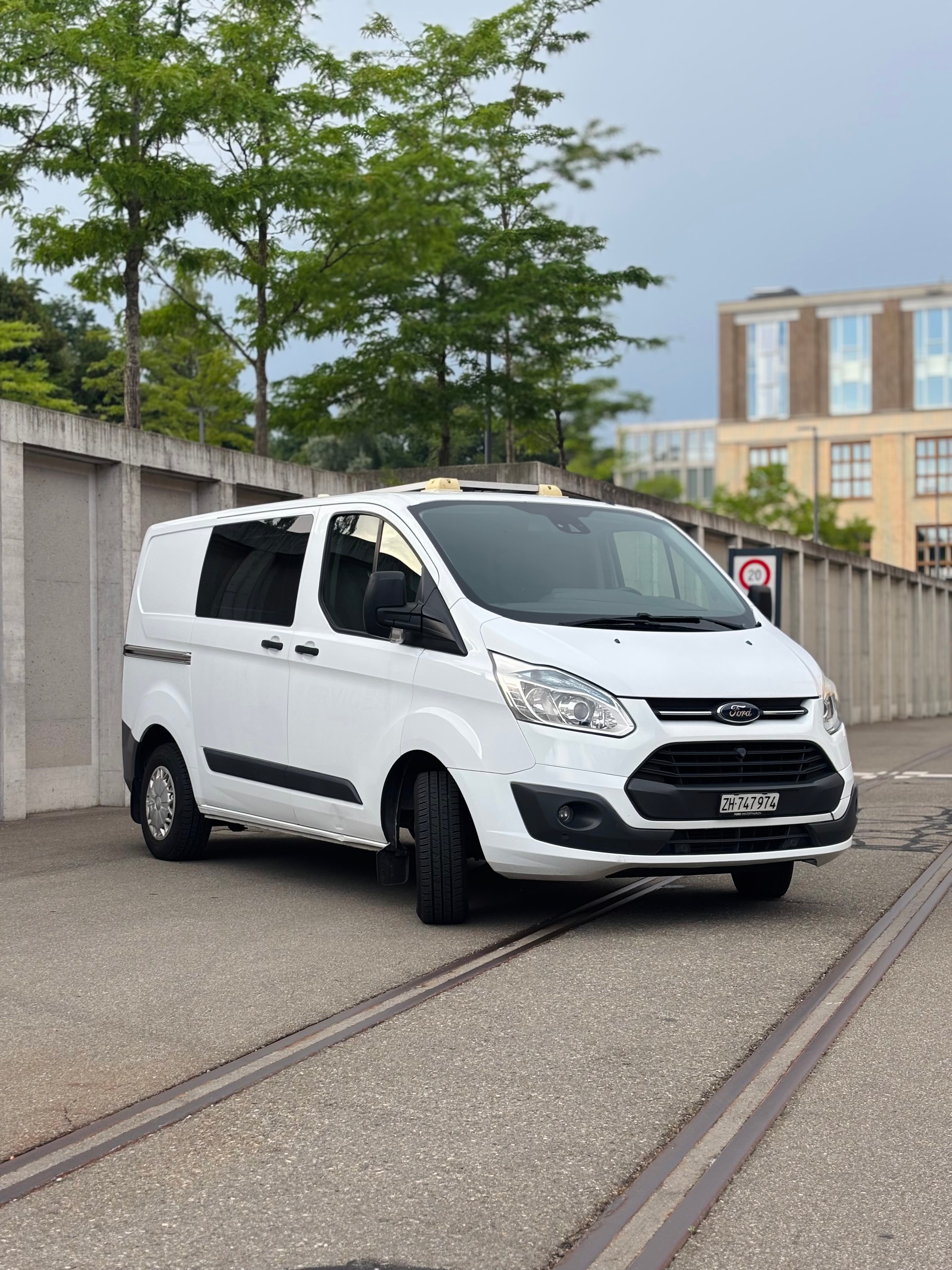 FORD TRANSIT CUSTOM-image-1