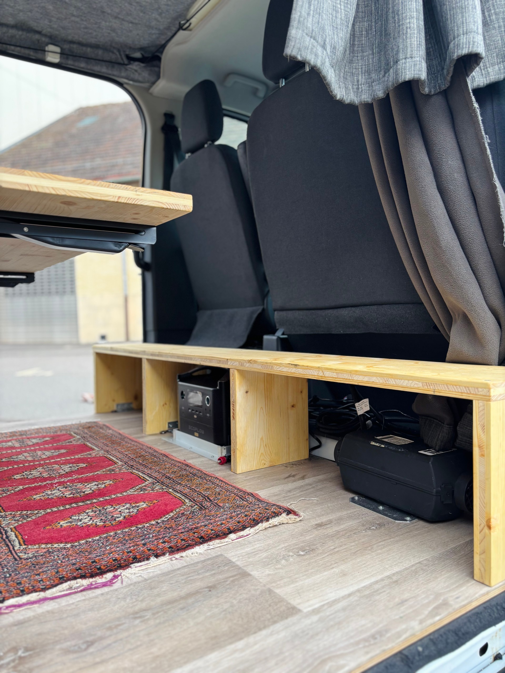 FORD TRANSIT CUSTOM-image-9