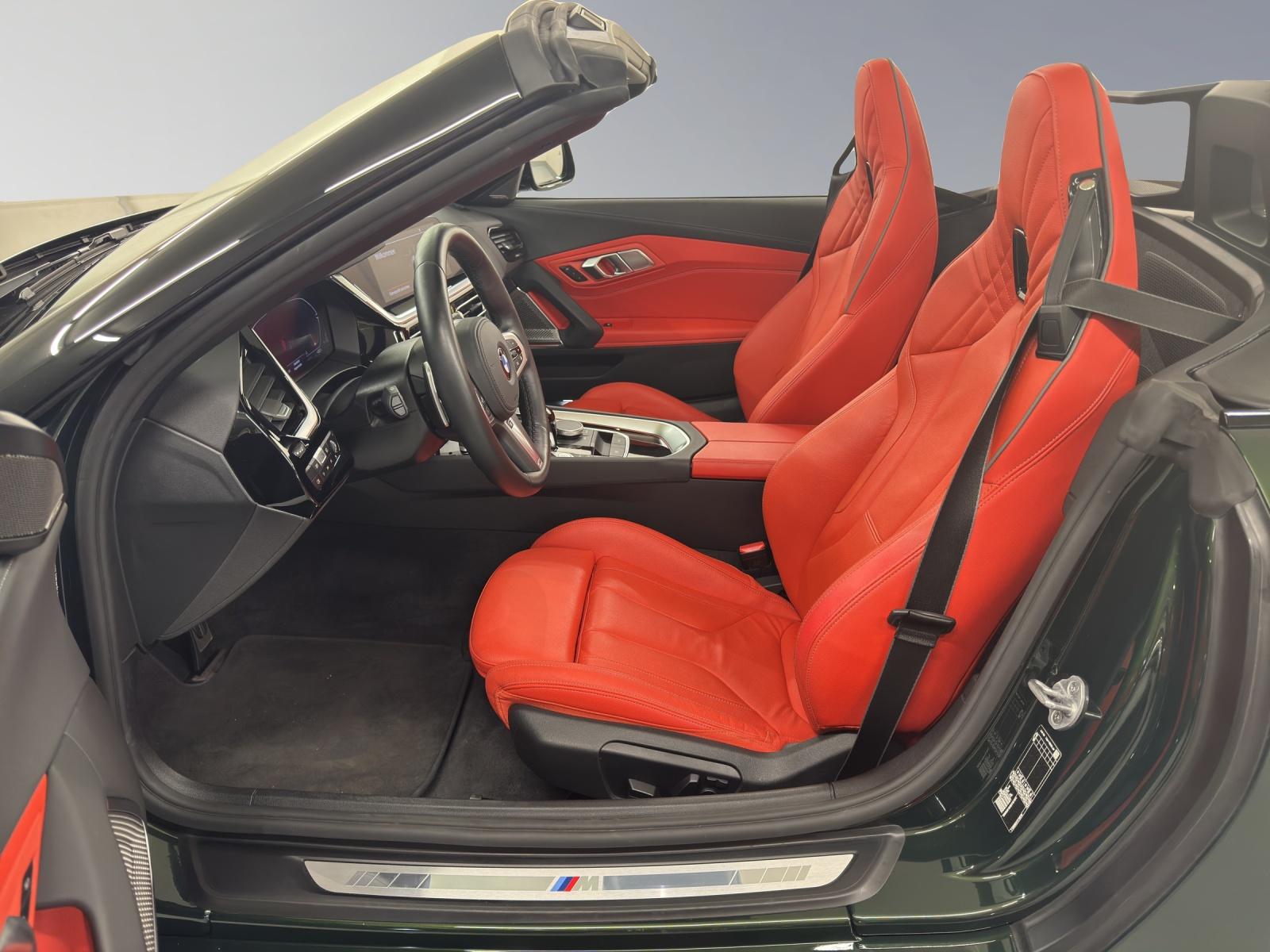 BMW Z4 20i sDrive-image-10