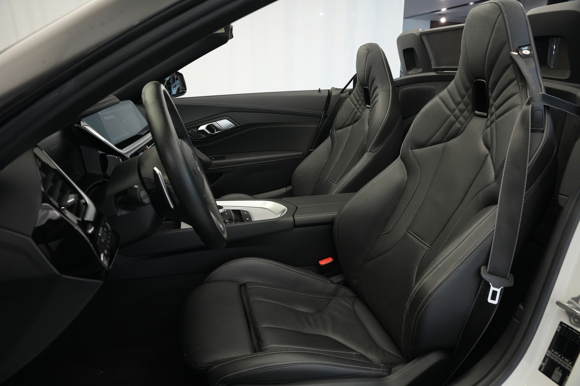 BMW Z4 M40i Steptronic *CH-Fahrzeug*-image-13