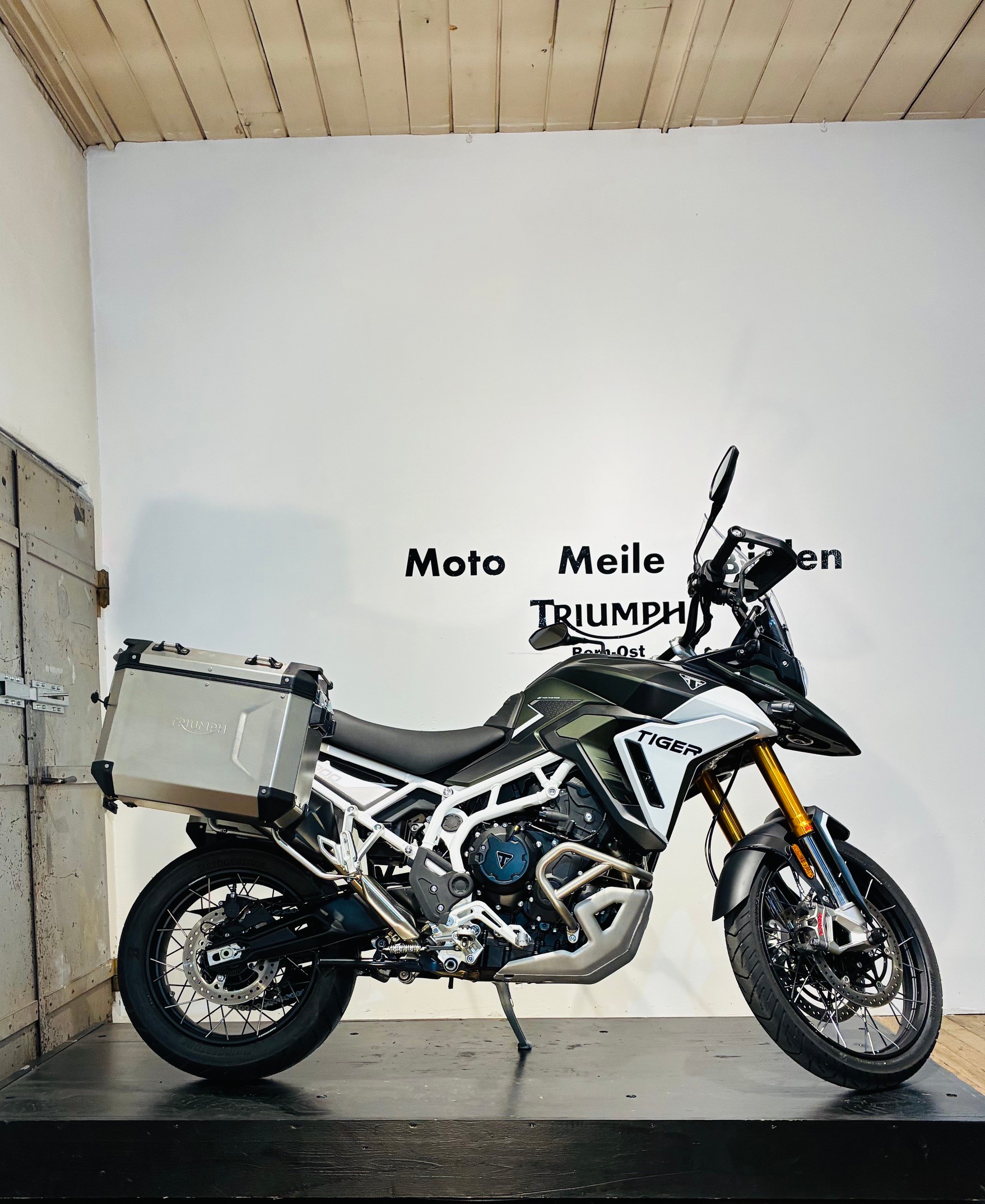 TRIUMPH Tiger 900 Rally Pro-showroom-element-2