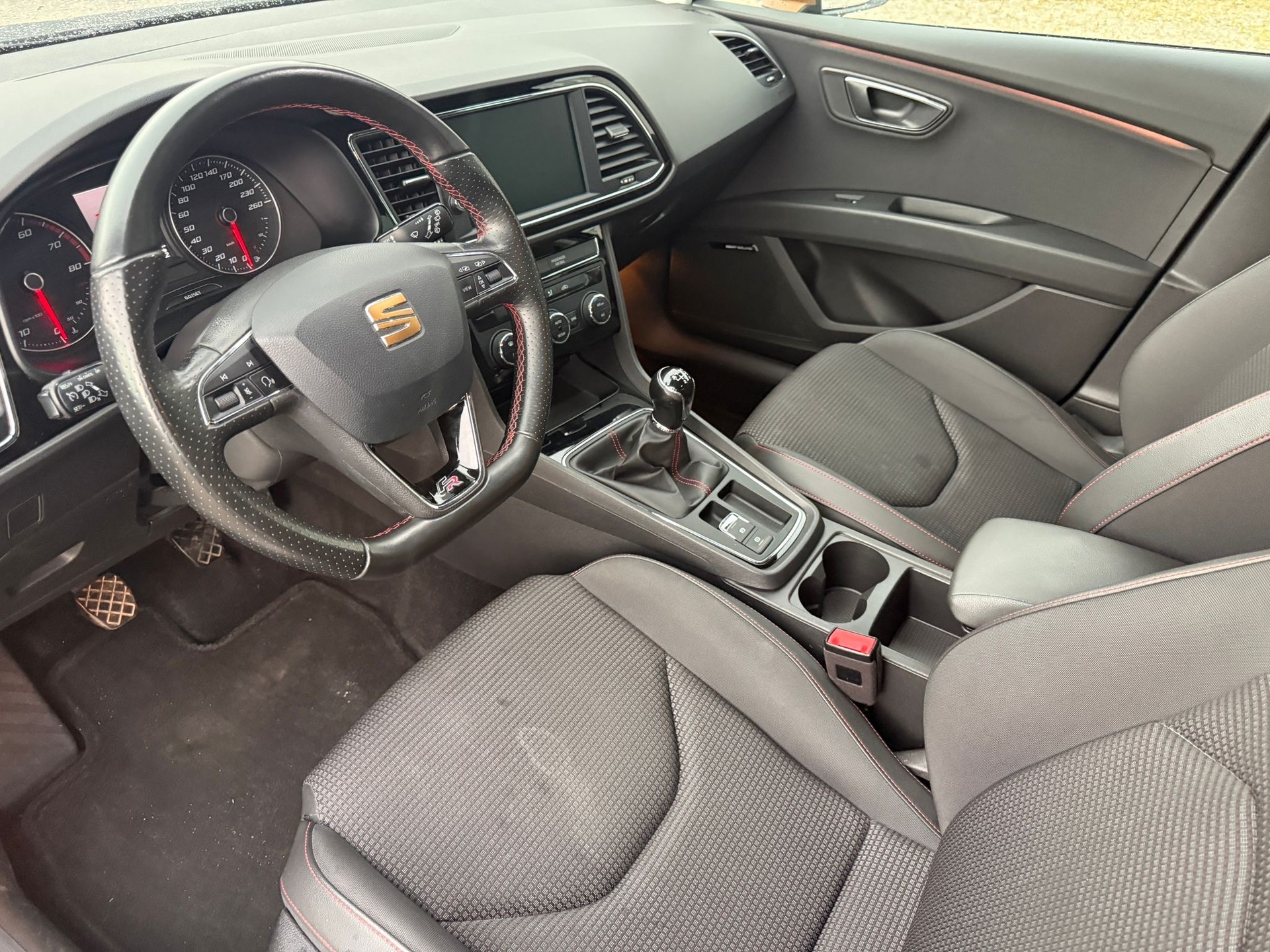 SEAT Leon 1.4 TSI Xcellence-image-12