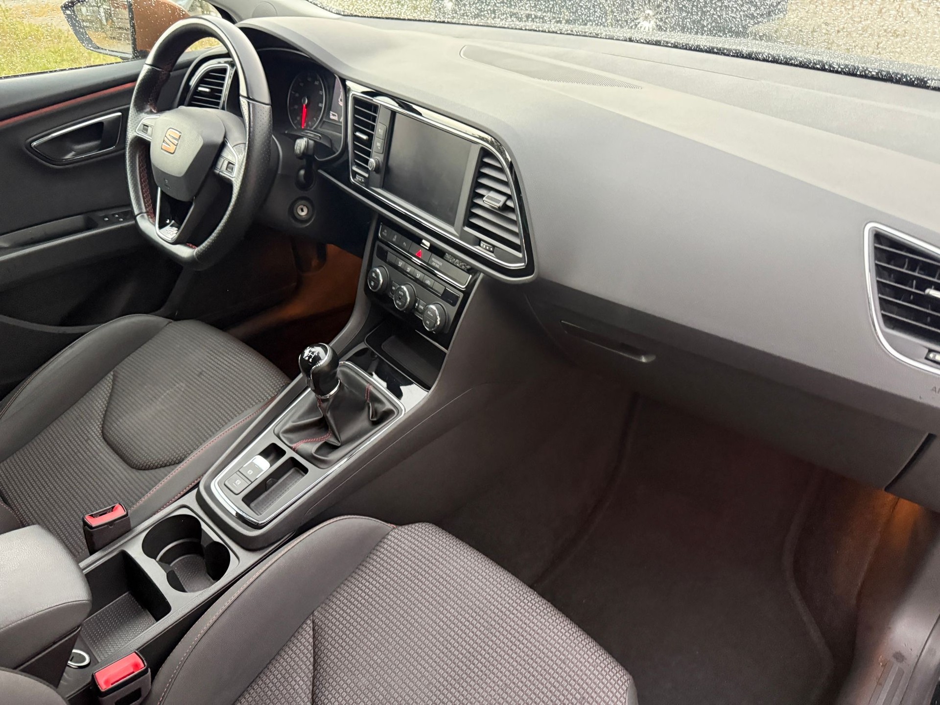 SEAT Leon 1.4 TSI Xcellence-image-17