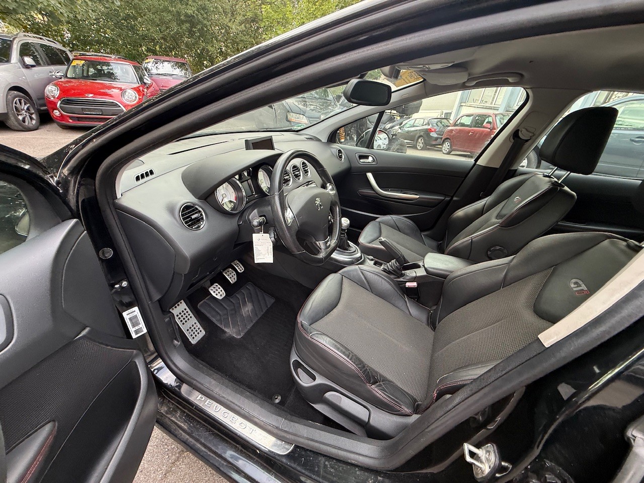 PEUGEOT 308 1.6 16V T GTi-image-13