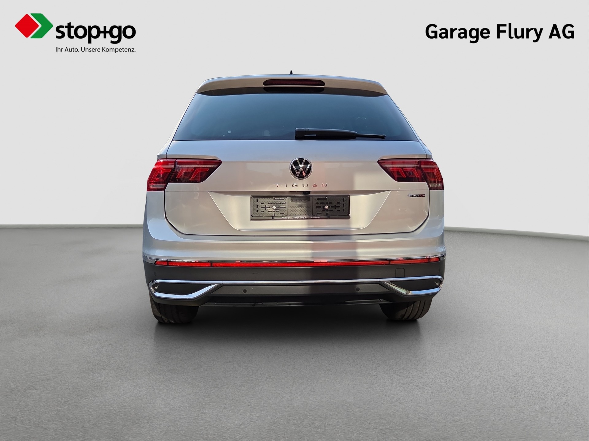 VW Tiguan 2.0TSI Elegance 4Motion DSG-image-4