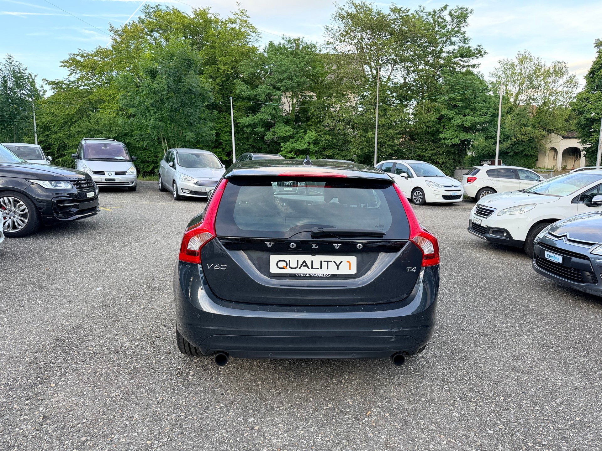 VOLVO V60 T4 Summum Powershift-image-6