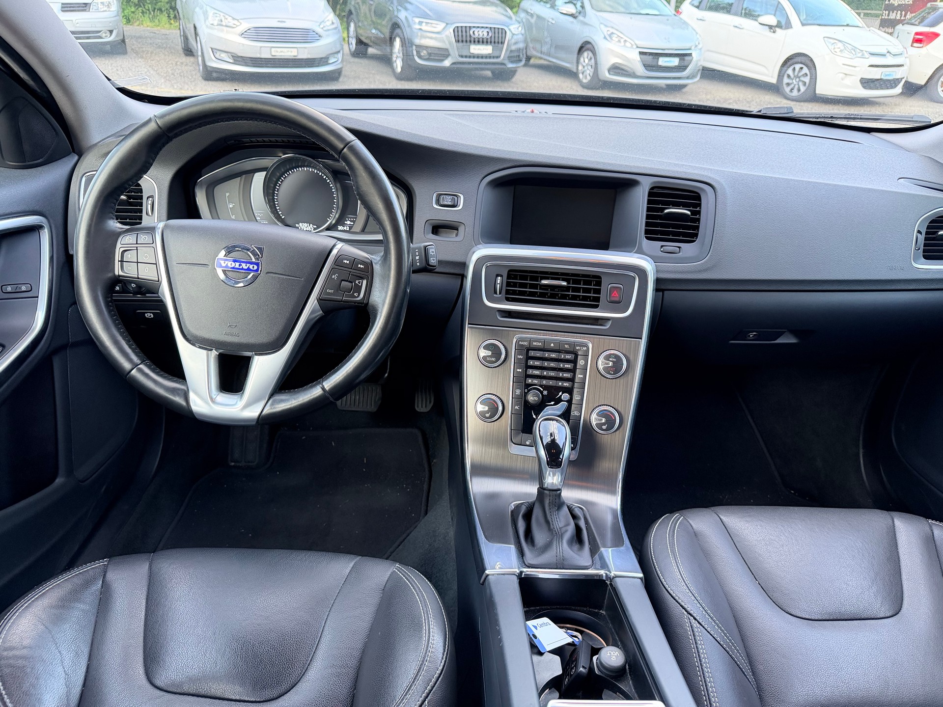 VOLVO V60 T4 Summum Powershift-image-16