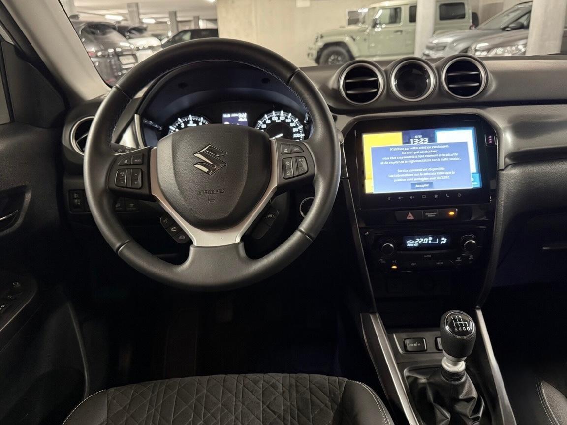 SUZUKI Vitara 1.4 T Compact Top Hybrid 4x4-image-13