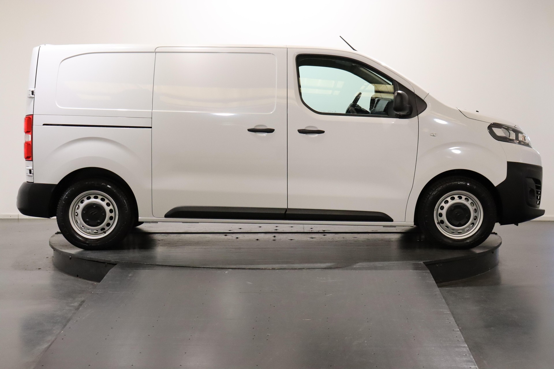 CITROEN e-Jumpy Kaw. M 50 kWh-showroom-element-2