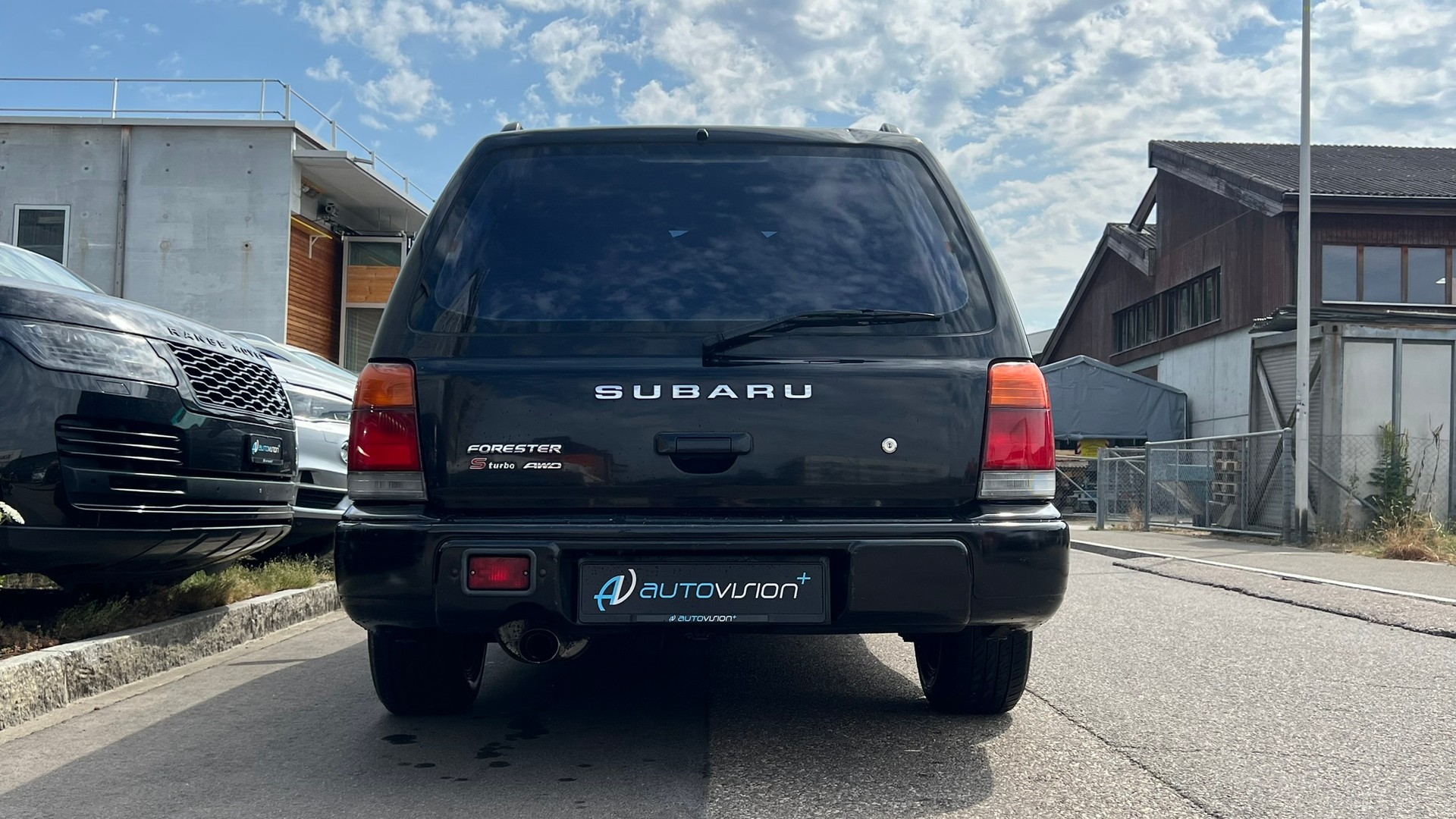 SUBARU FORESTER 2.0 TURBO CLUB AUTOMATIK l 170 PS-image-14
