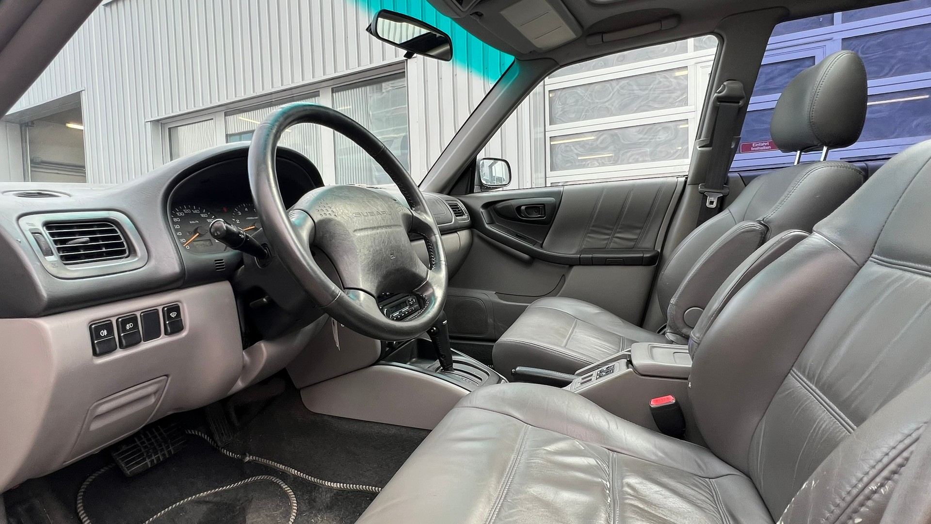 SUBARU FORESTER 2.0 TURBO CLUB AUTOMATIK l 170 PS-image-21