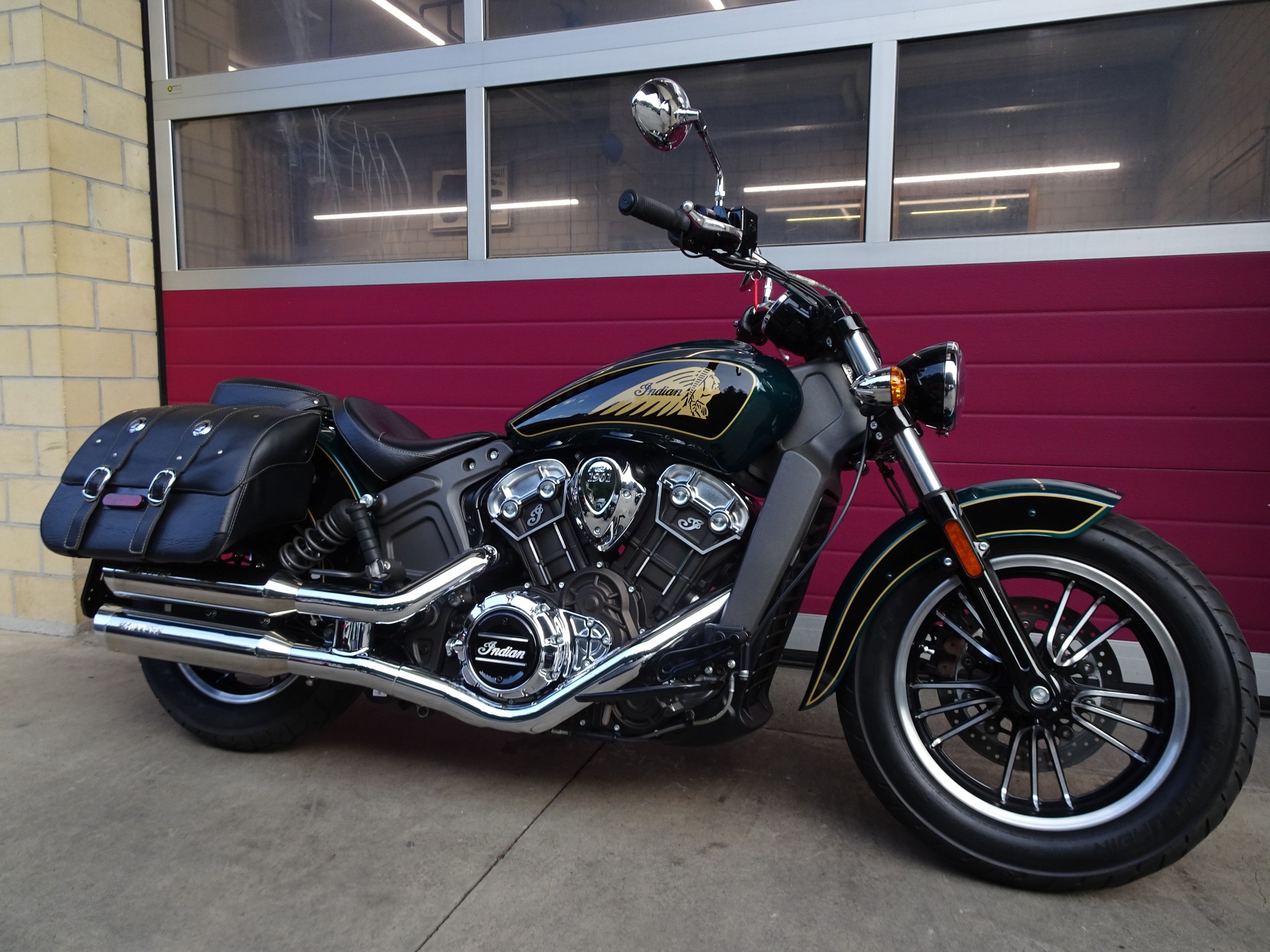 INDIAN Scout ABS-image-10