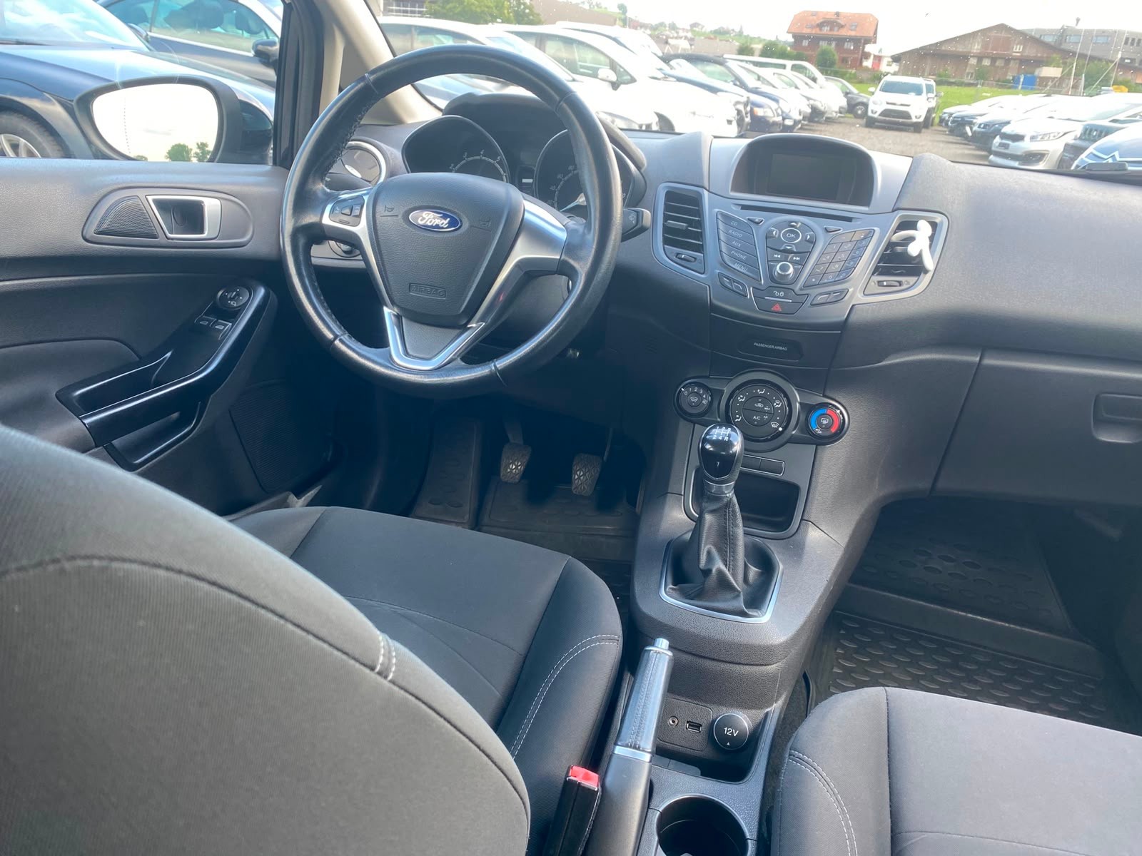 FORD Fiesta 1.0 SCTi Titanium-image-8