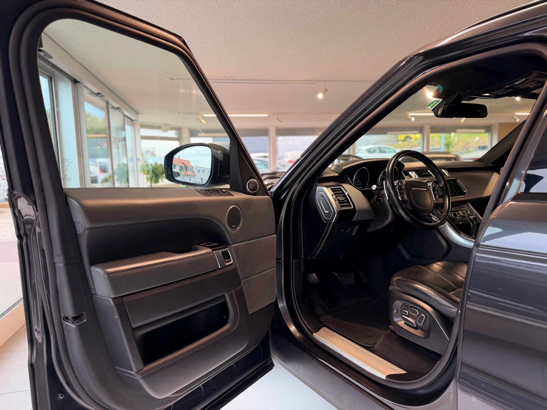 LAND ROVER Range Rover Sport 3.0 SDV6 SE Automatic 7-Plätzer-image-8