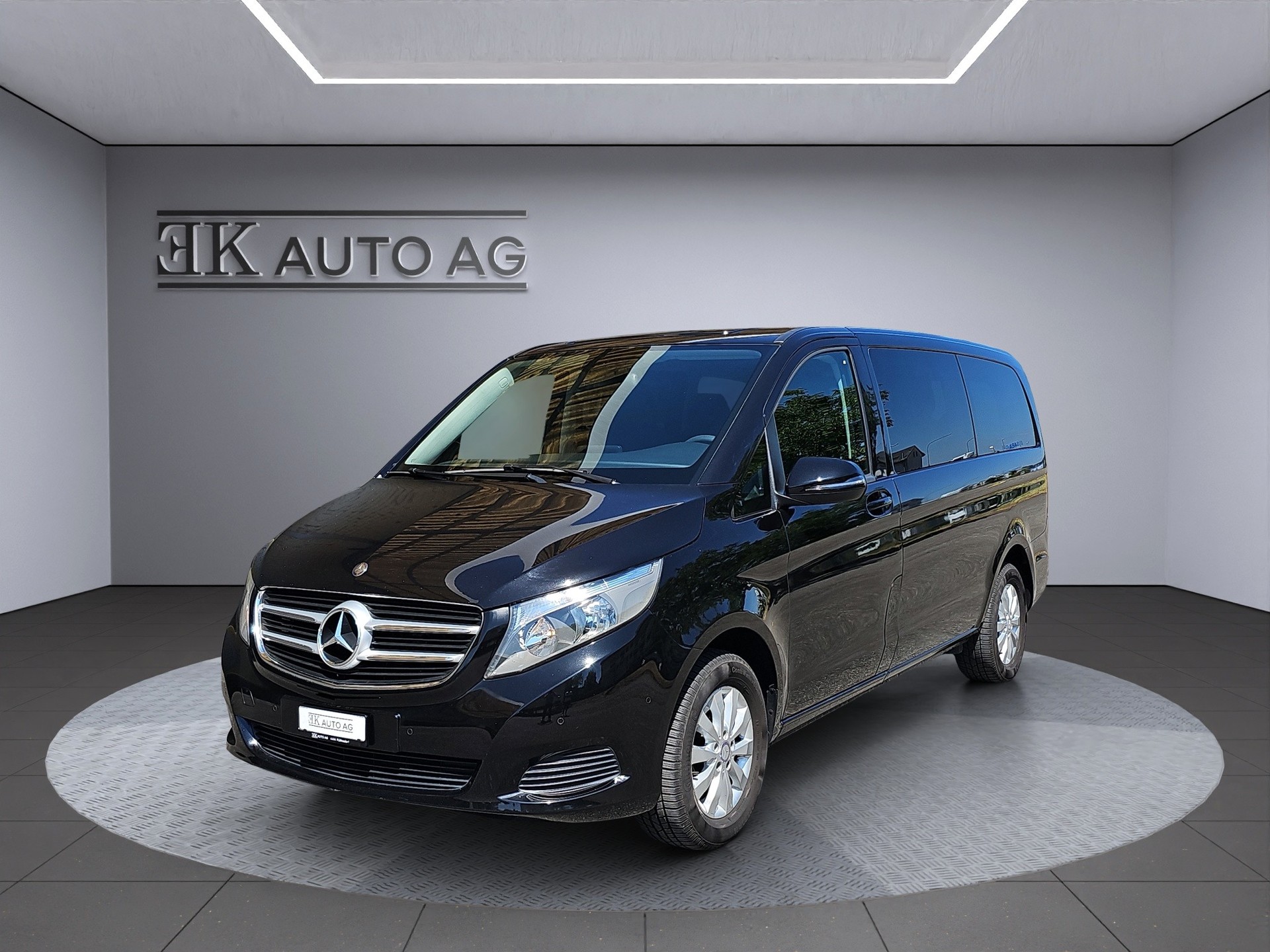 MERCEDES-BENZ V 220 d lang 7G-Tronic-image-0