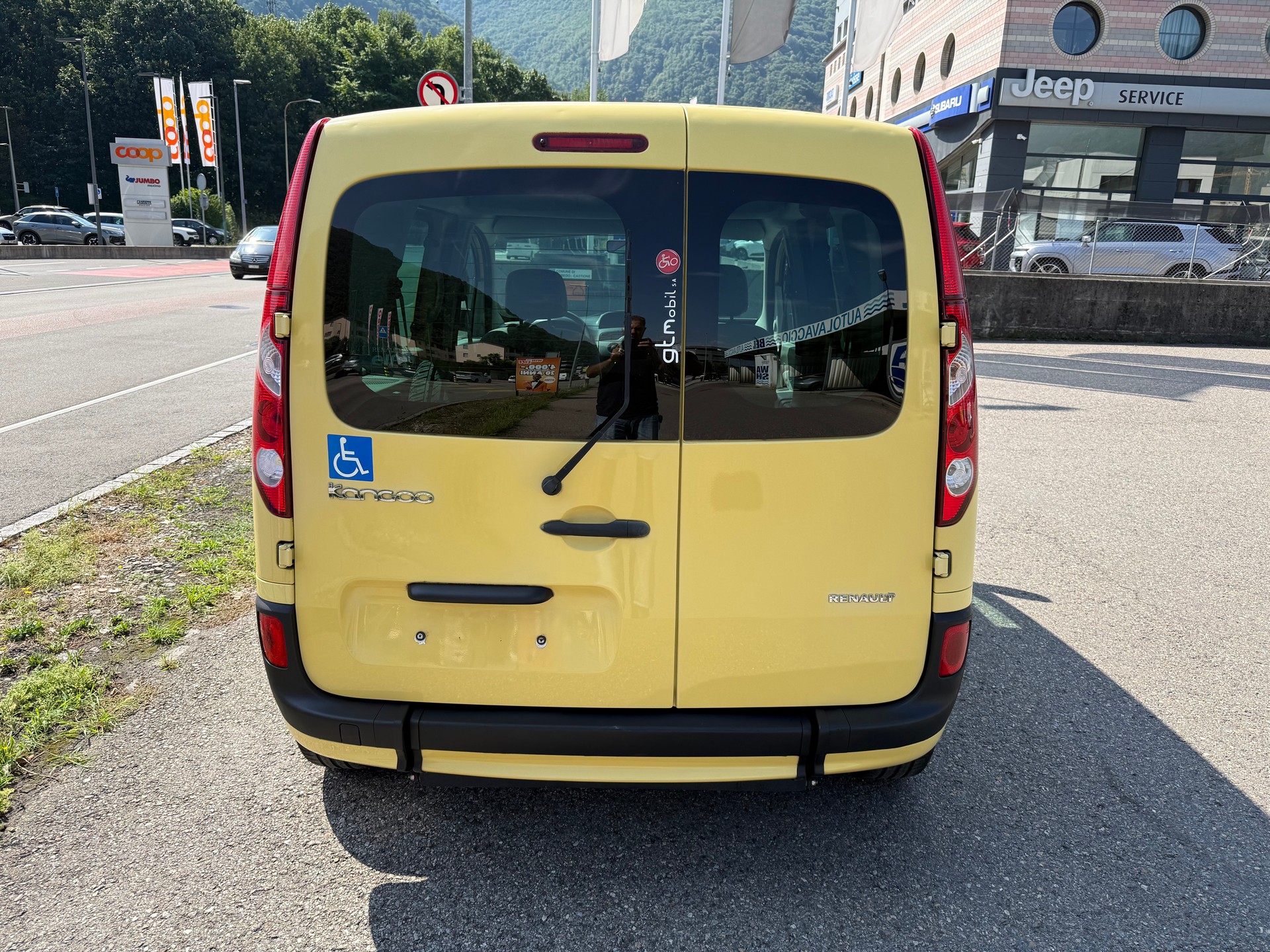 RENAULT Kangoo 1.6 16V Privilège Automatic-image-5