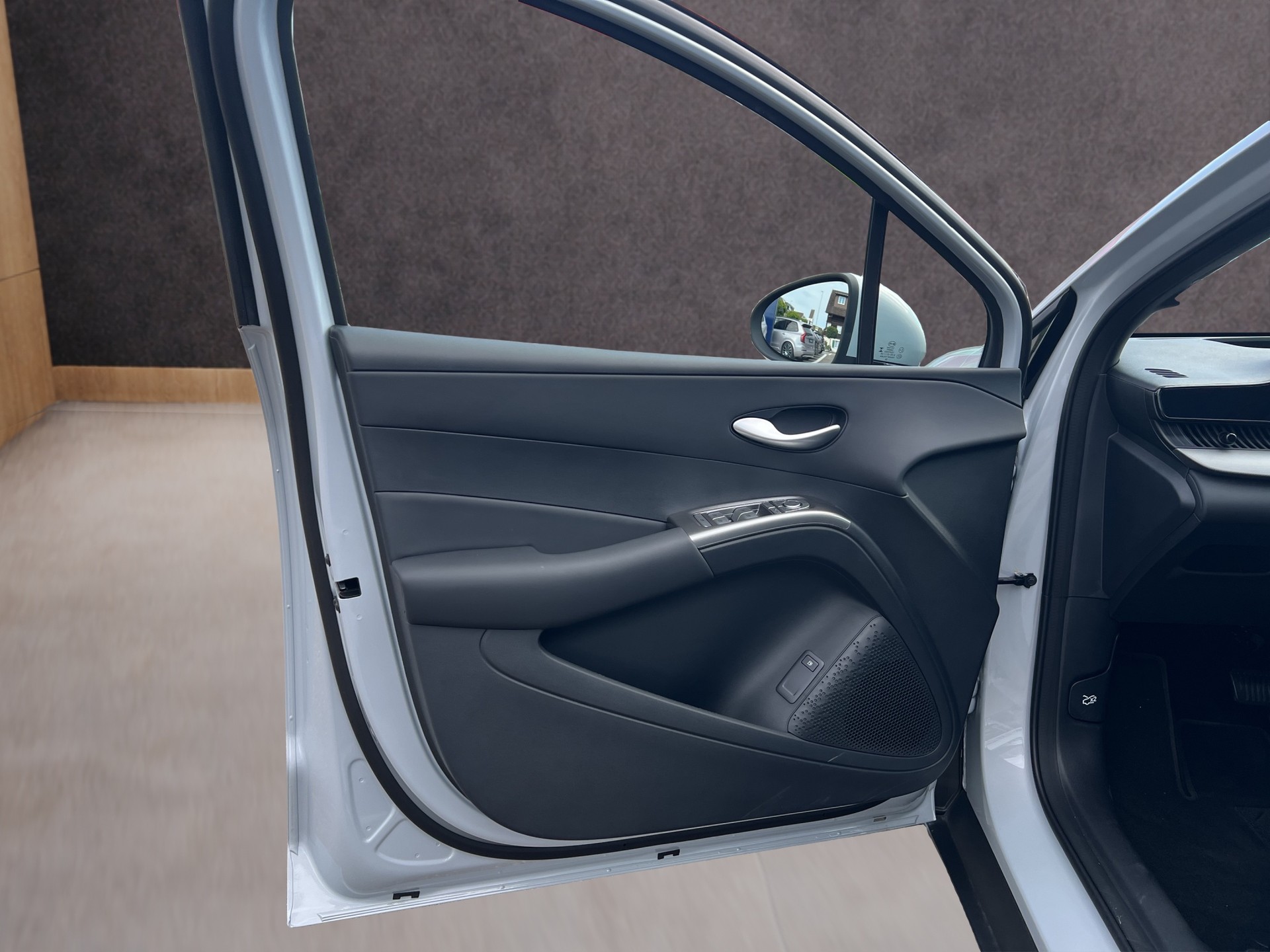 BYD Dolphin G DM-i Comfort-image-8