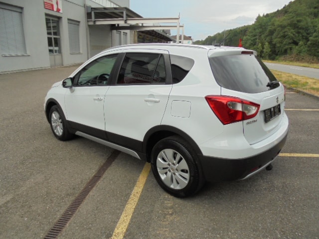 SUZUKI SX4 S-Cross 1.6 TD GL 4WD-image-4