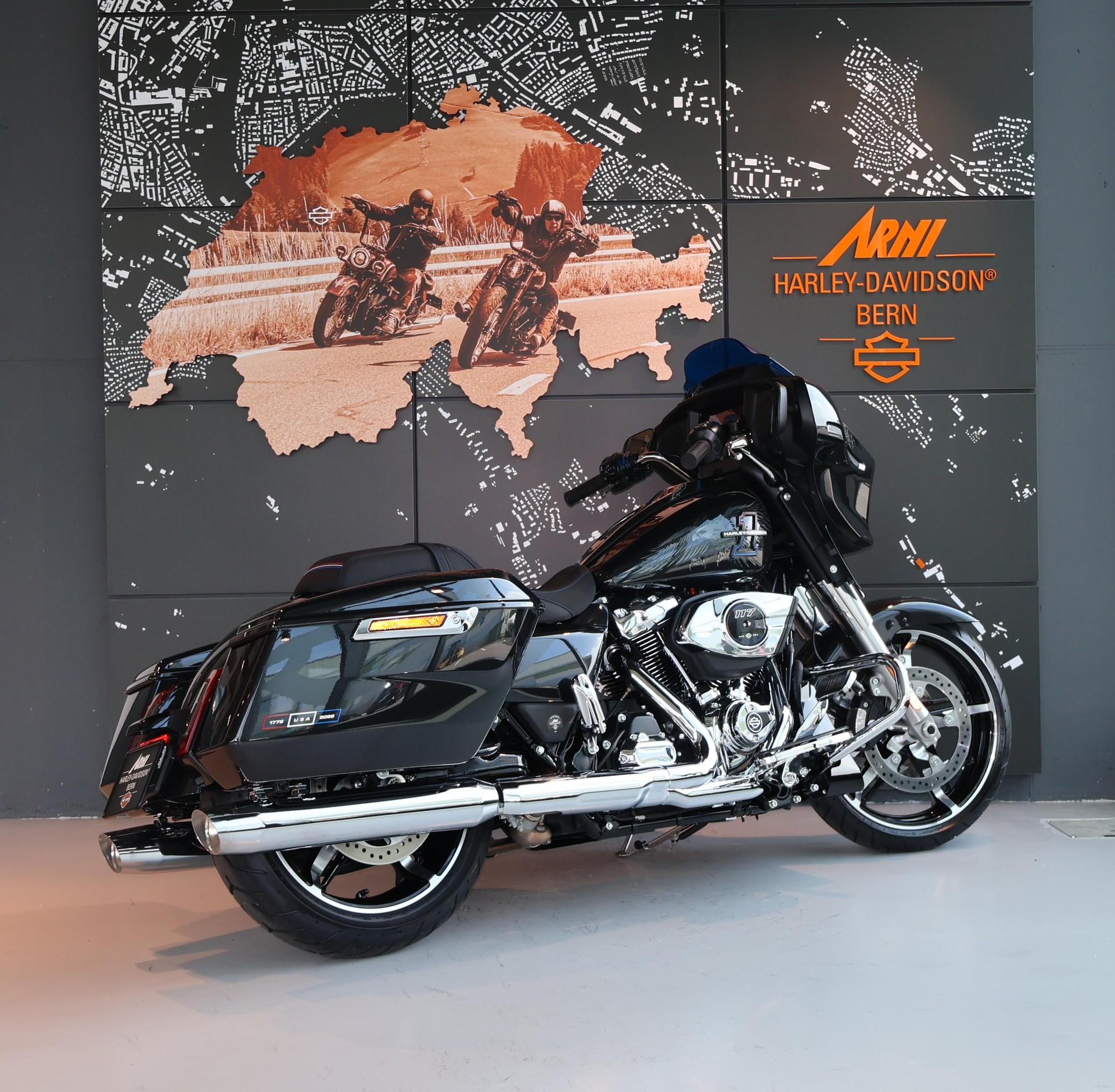 HARLEY-DAVIDSON FLHX Street Glide 117-image-2