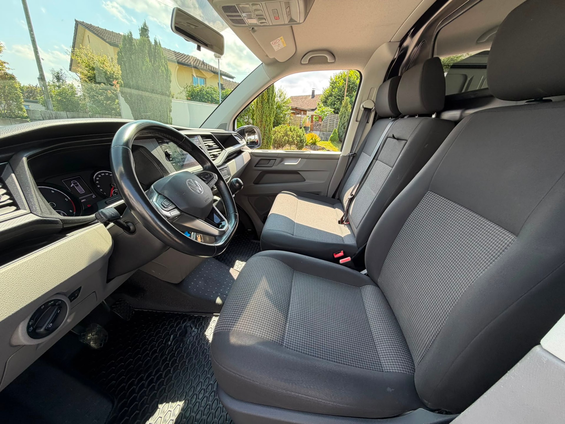 VW T6.1 2.0 TDI-image-13