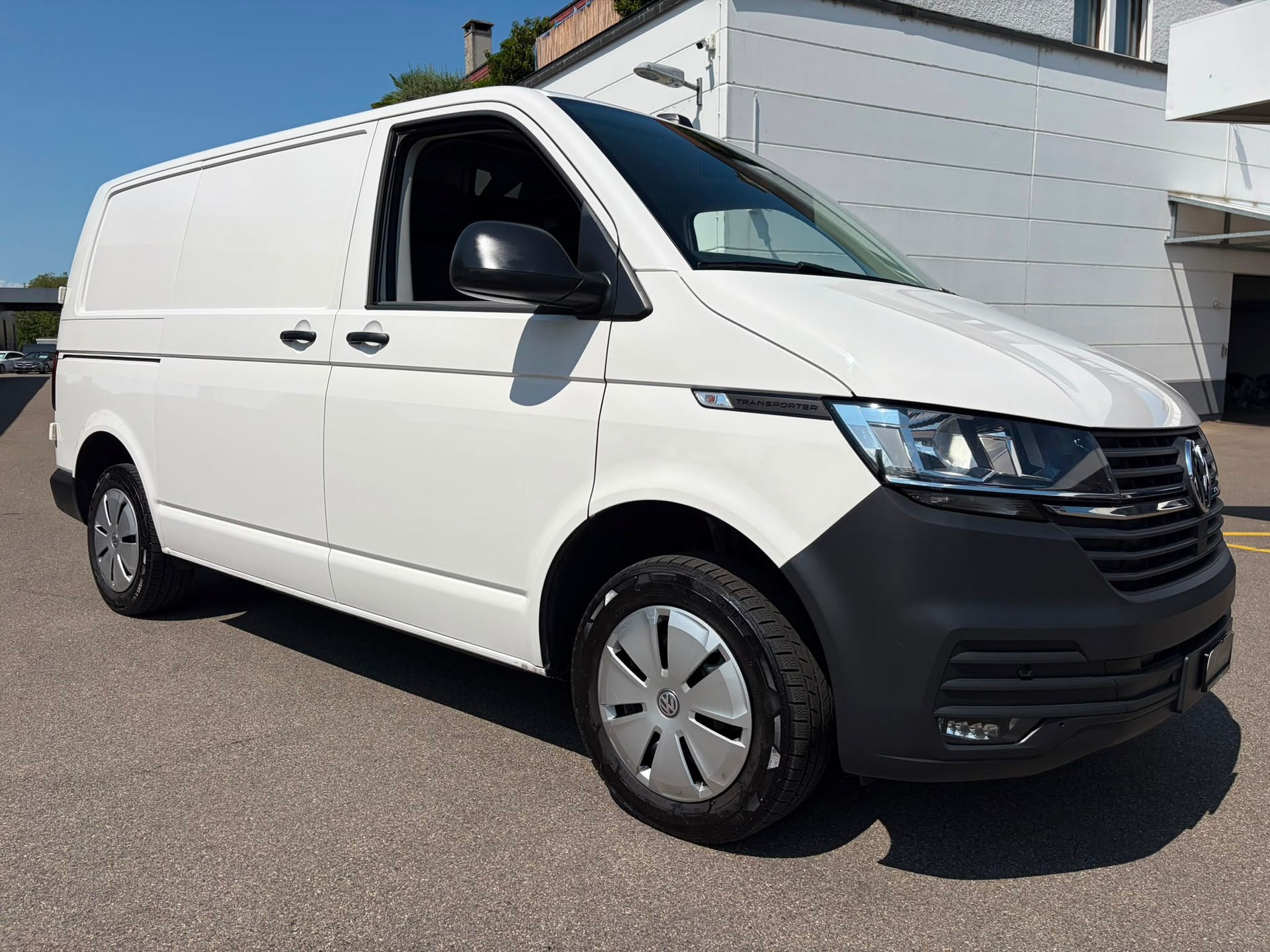 VW T6.1 2.0 TDI-image-2