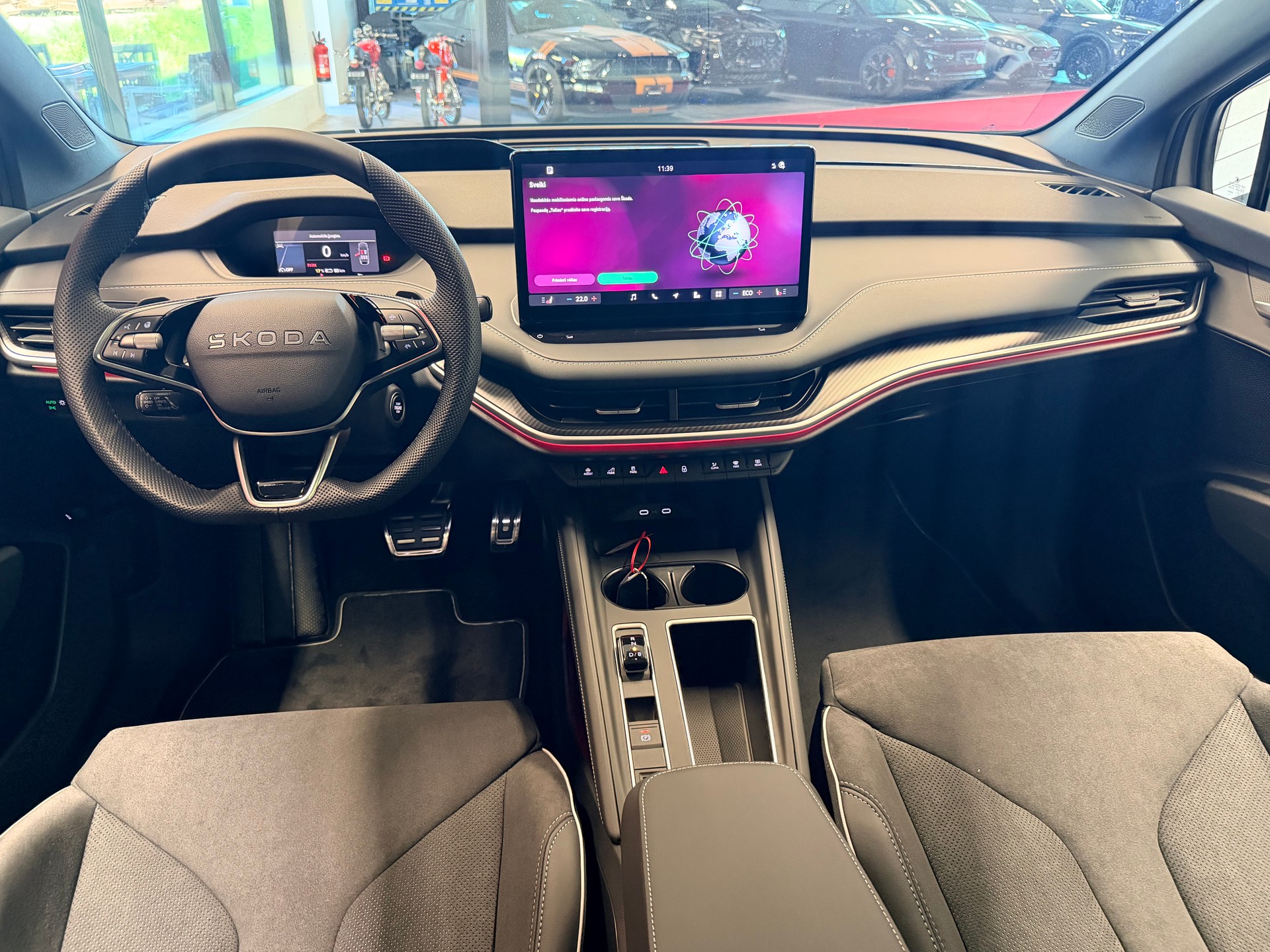 SKODA Enyaq 85x Sportline 4x4-image-22