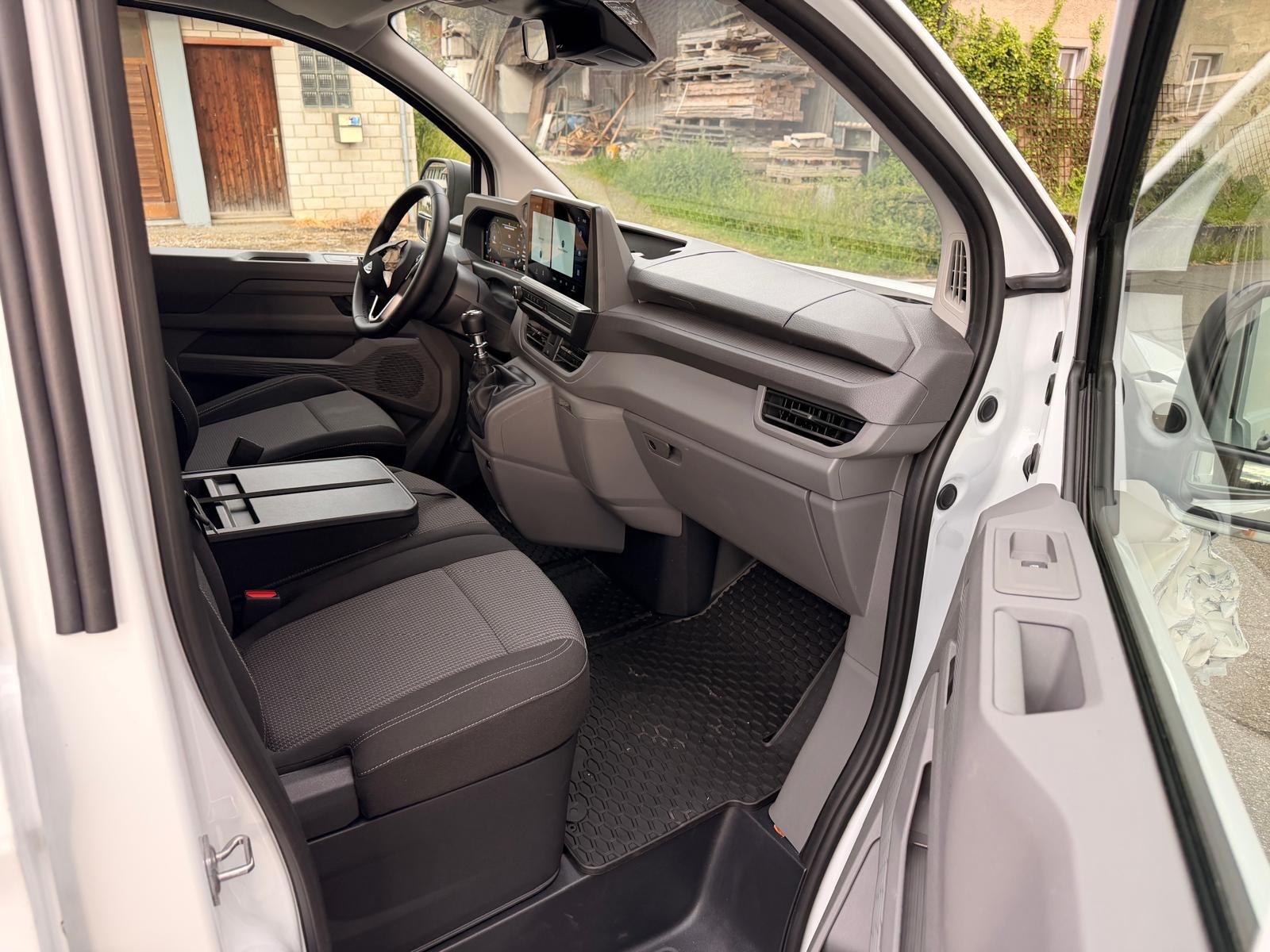 VW Transporter 2.0 TDI-image-10