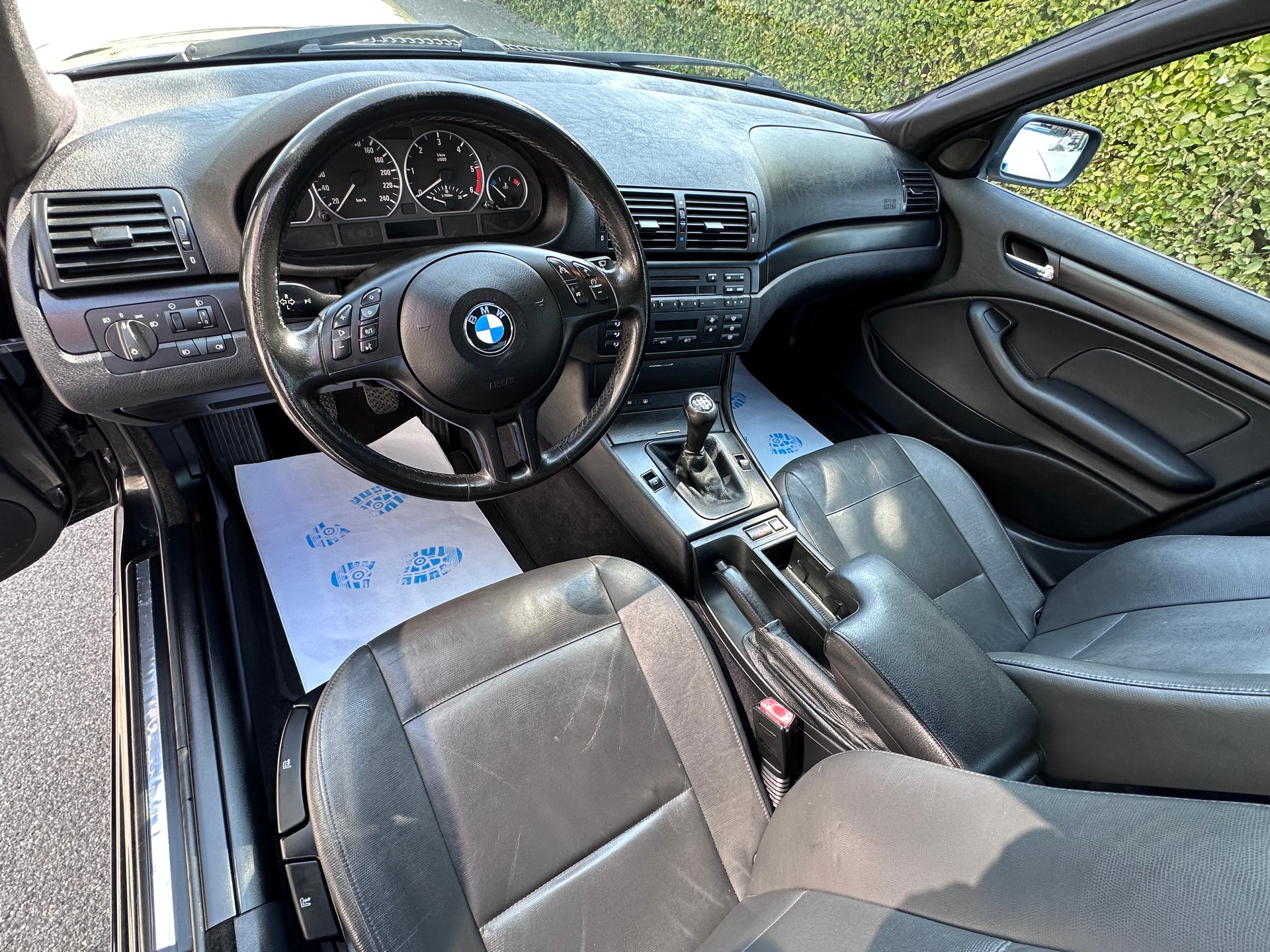 BMW 320d-image-7