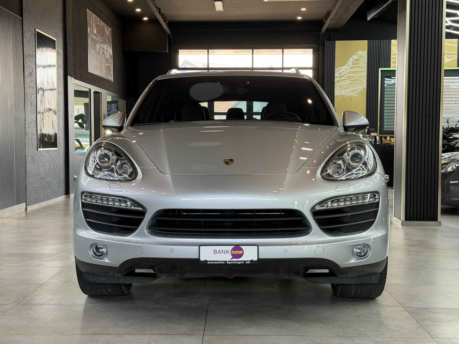 PORSCHE Cayenne S-image-1