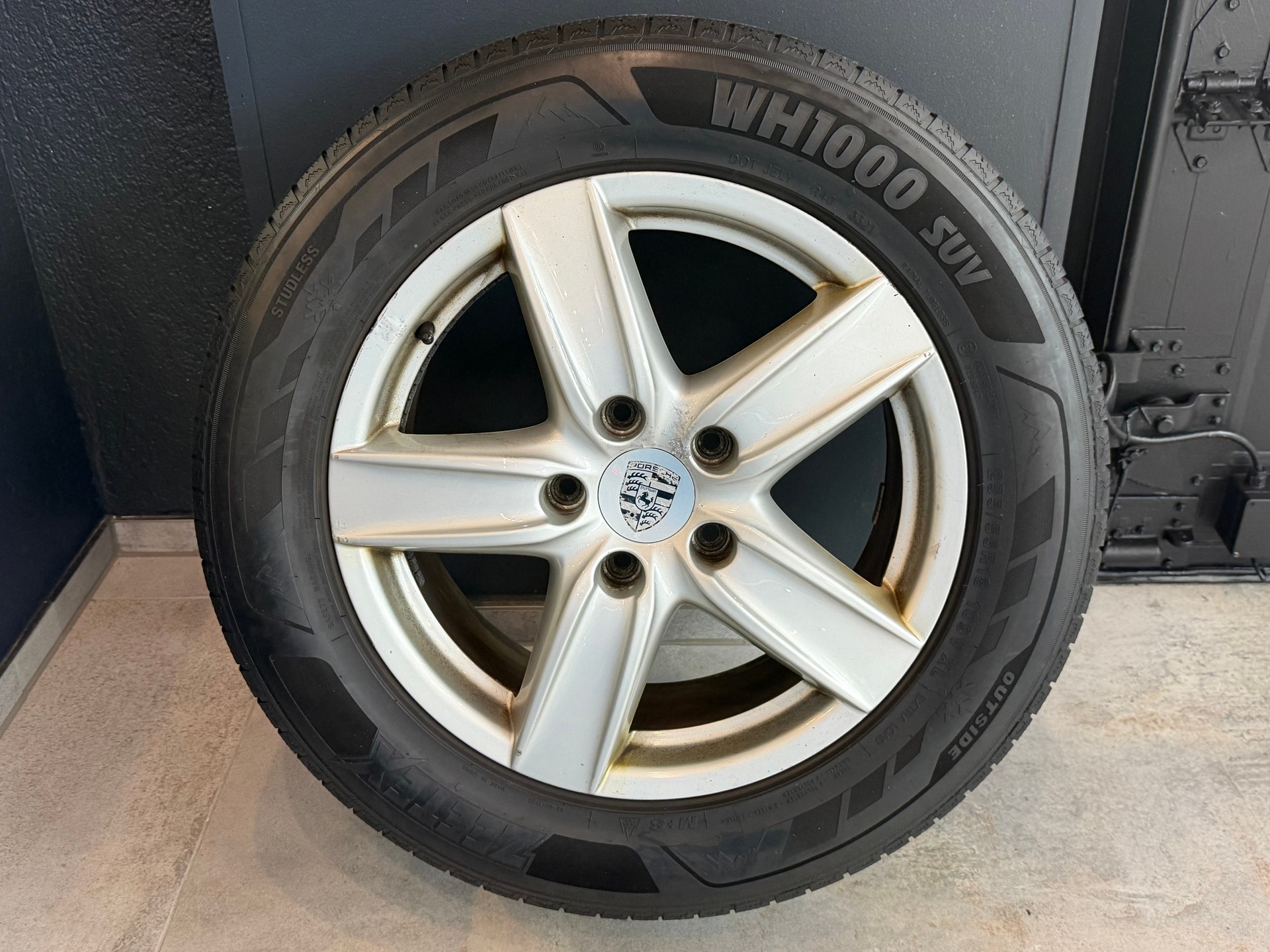 PORSCHE Cayenne S-image-22